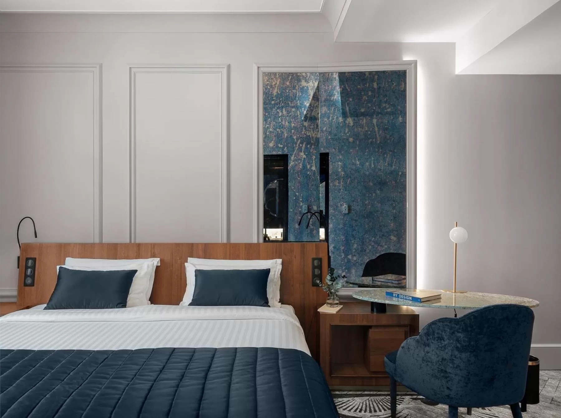 Bed in M Social Hotel Paris Opera