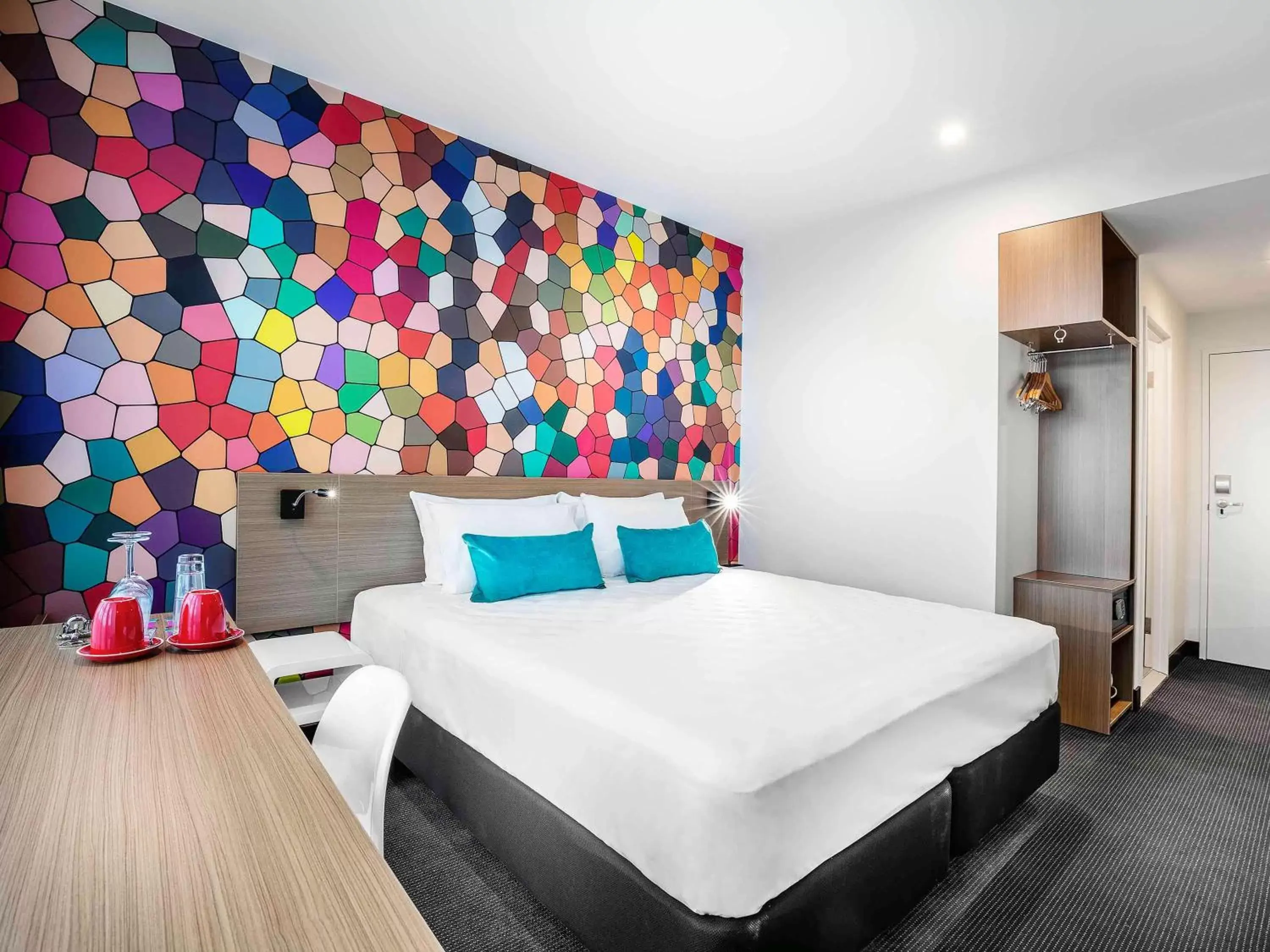 Photo of the whole room, Bed in ibis Styles Brisbane Elizabeth Street