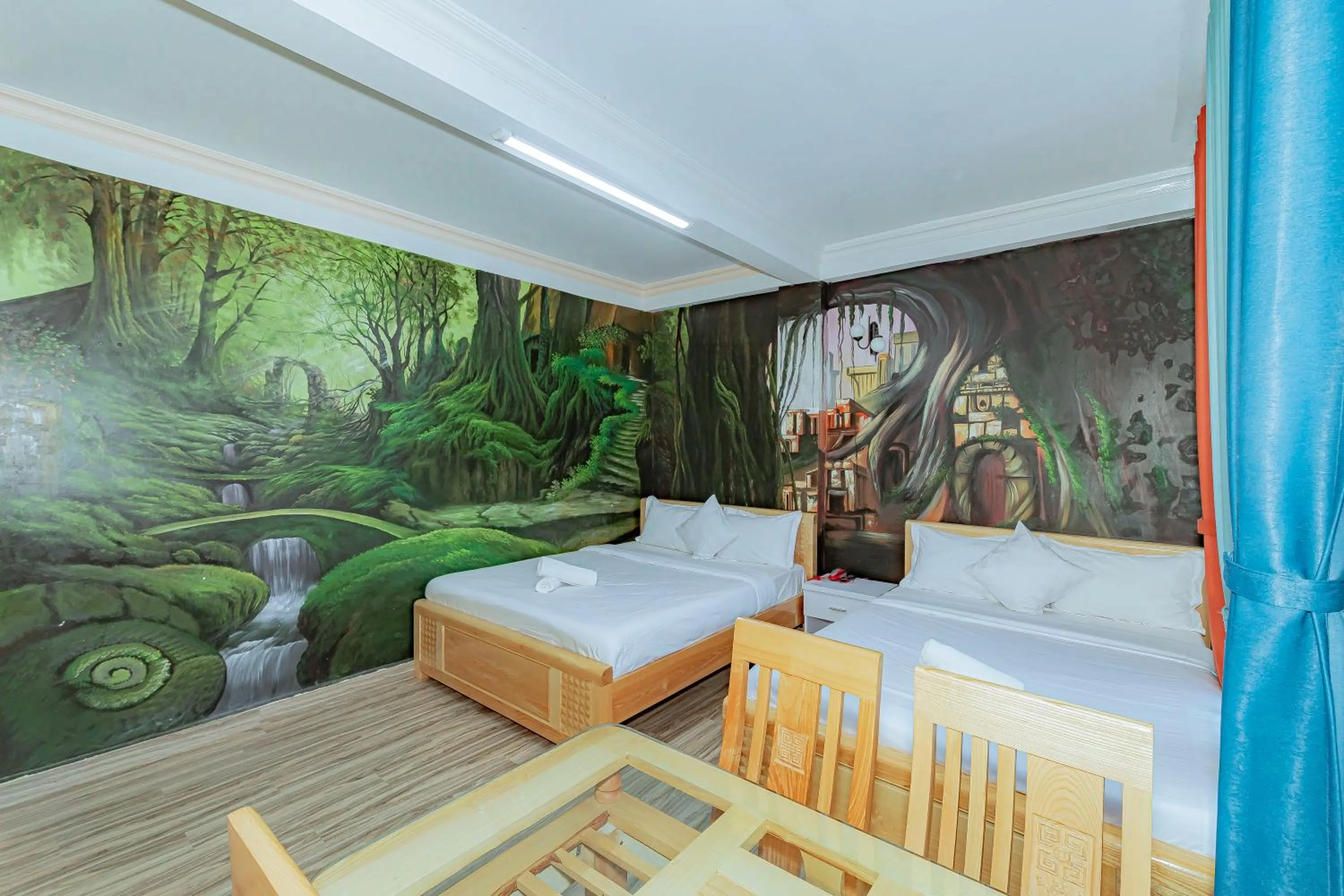 Ken's Backpackers Hotel