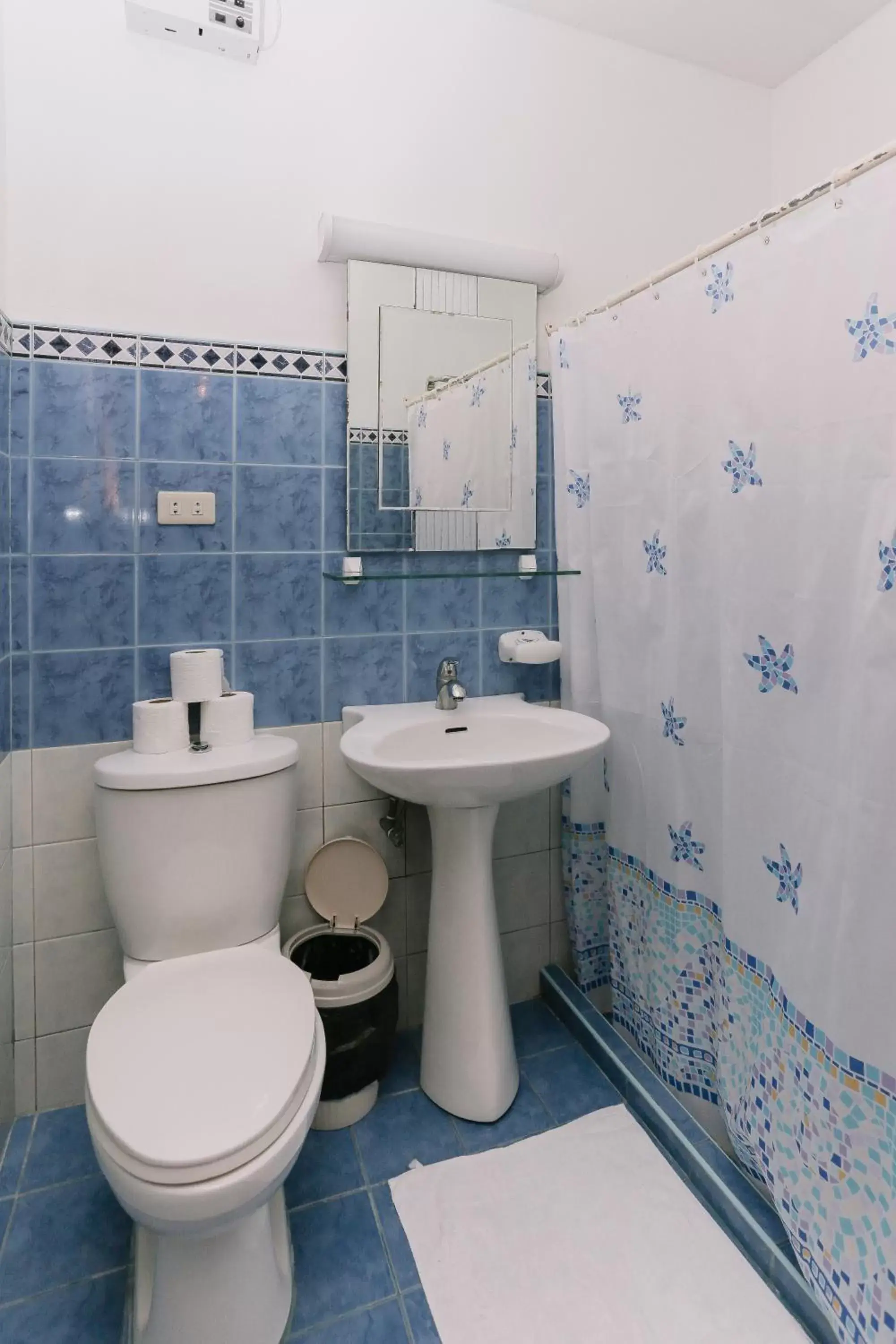 Bathroom in Turtle Bay Dive Resort