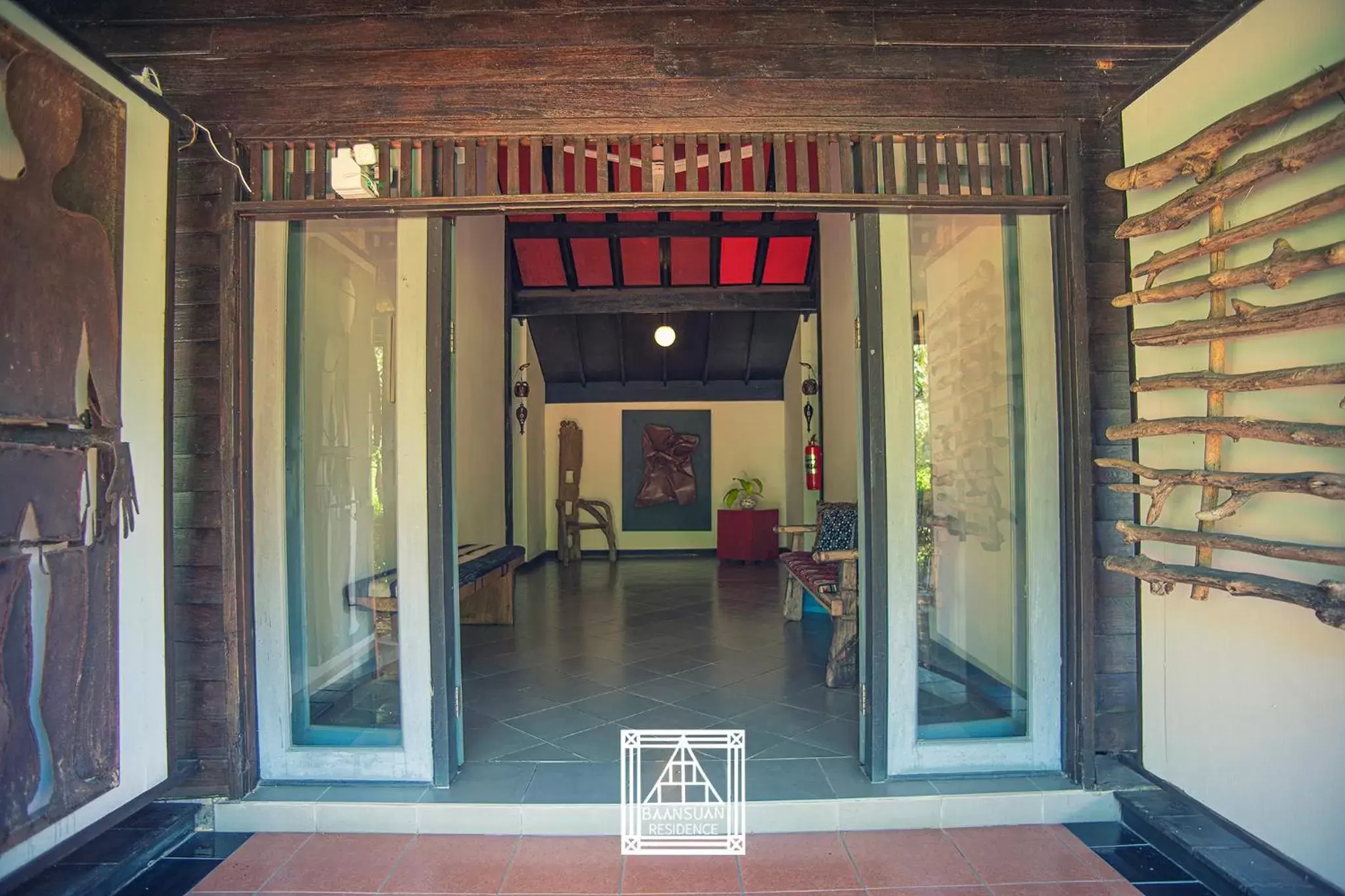 Facade/entrance in Baan Suan Residence เฮือนพักบ้านสวน Facade/entrance in Baan Suan Residence เฮือนพักบ้านสวน