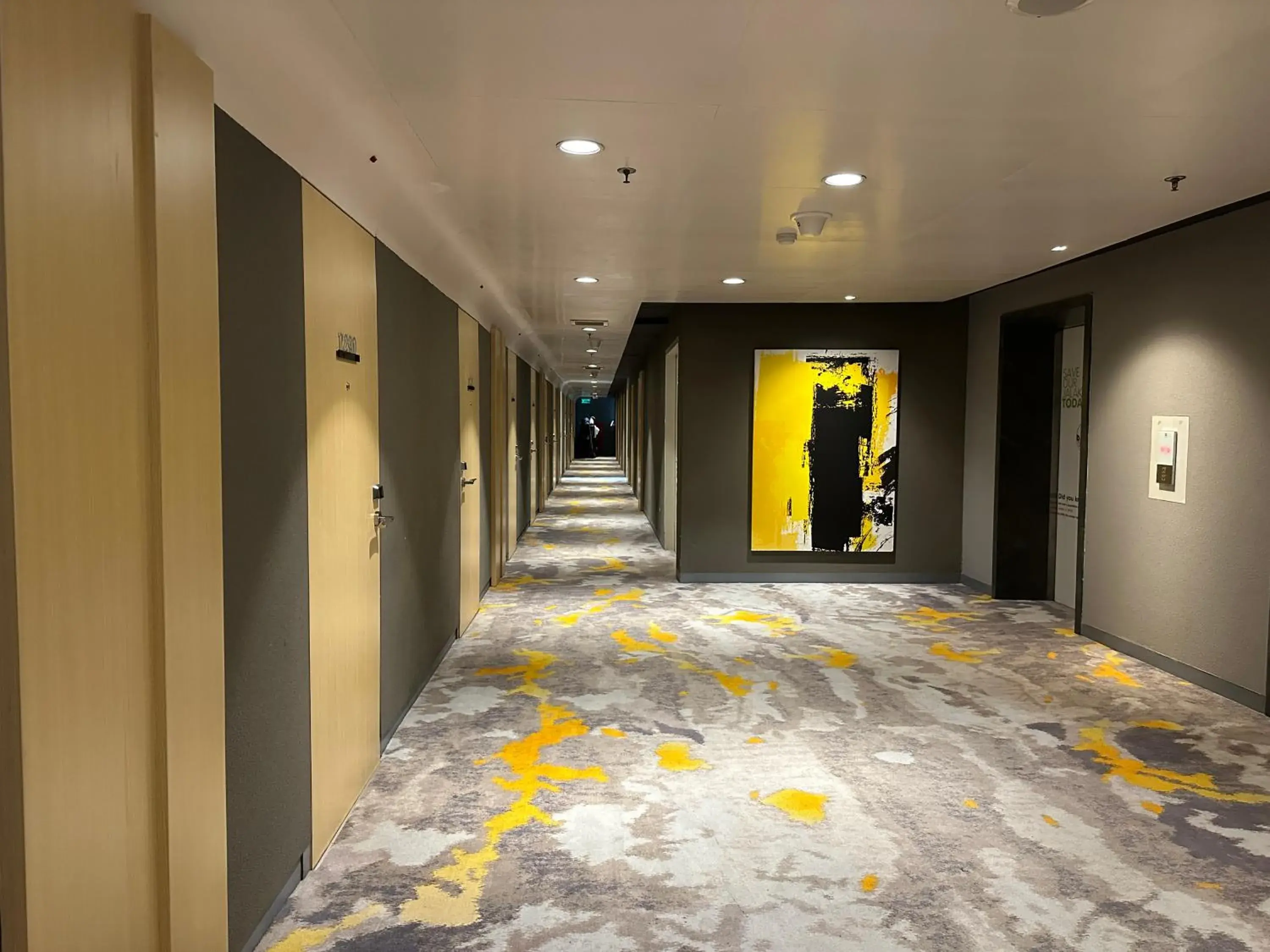 Property building, Bed in HARRIS Hotel & Conventions Gubeng Property building, Bed in HARRIS Hotel & Conventions Gubeng