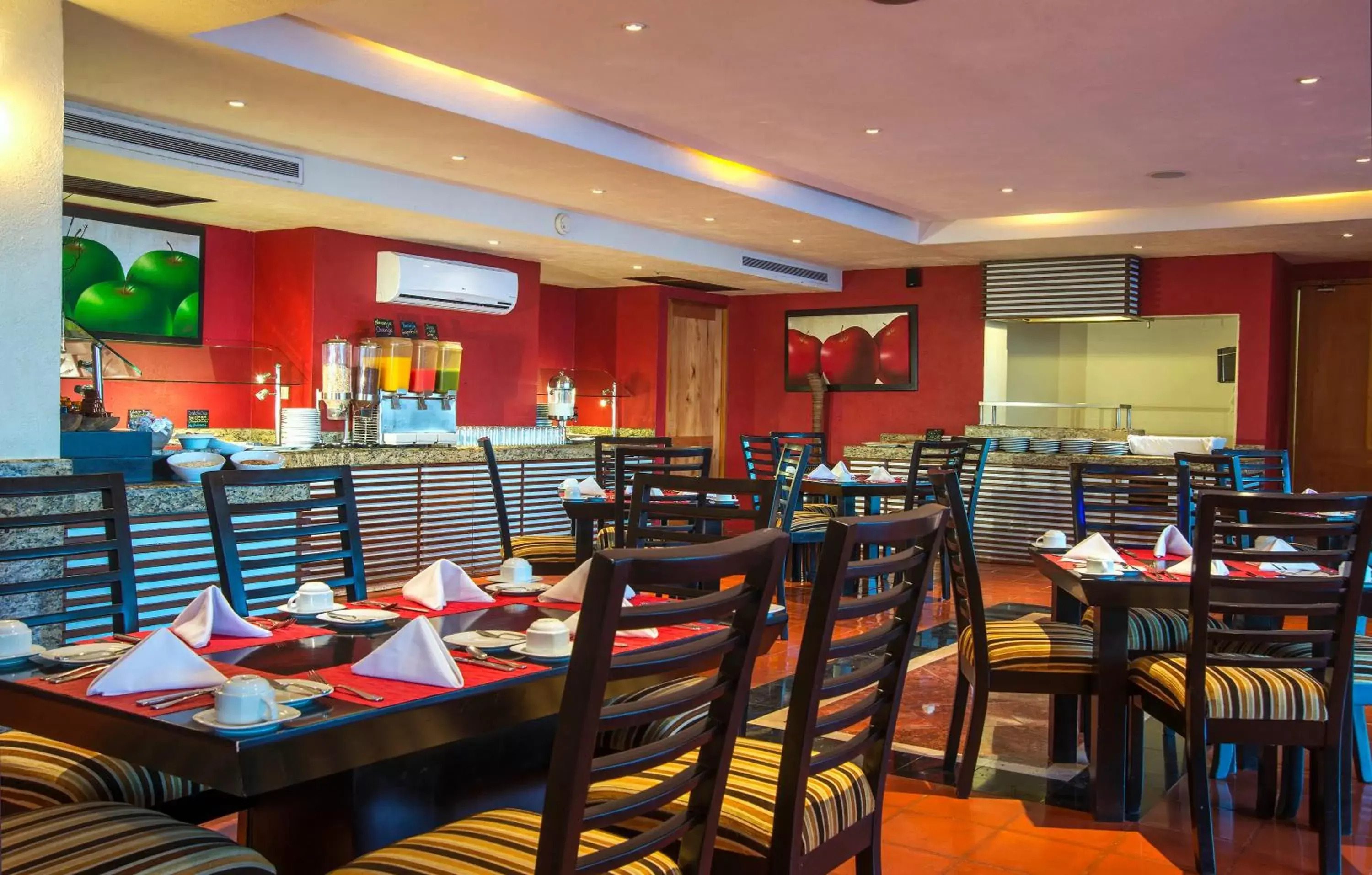 Restaurant/Places to Eat in Club Regina Puerto Vallarta