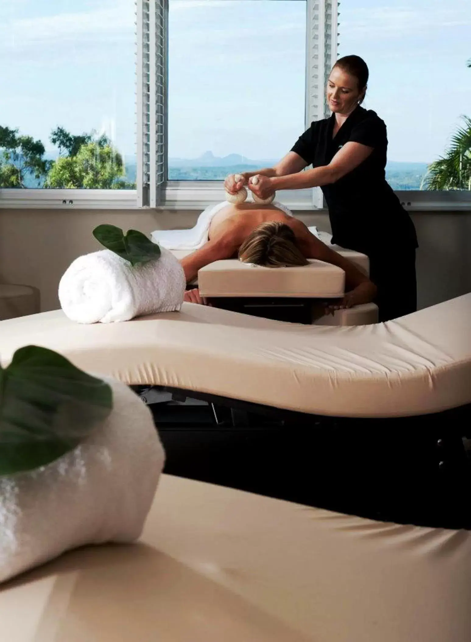 Massage in Mercure Clear Mountain Lodge