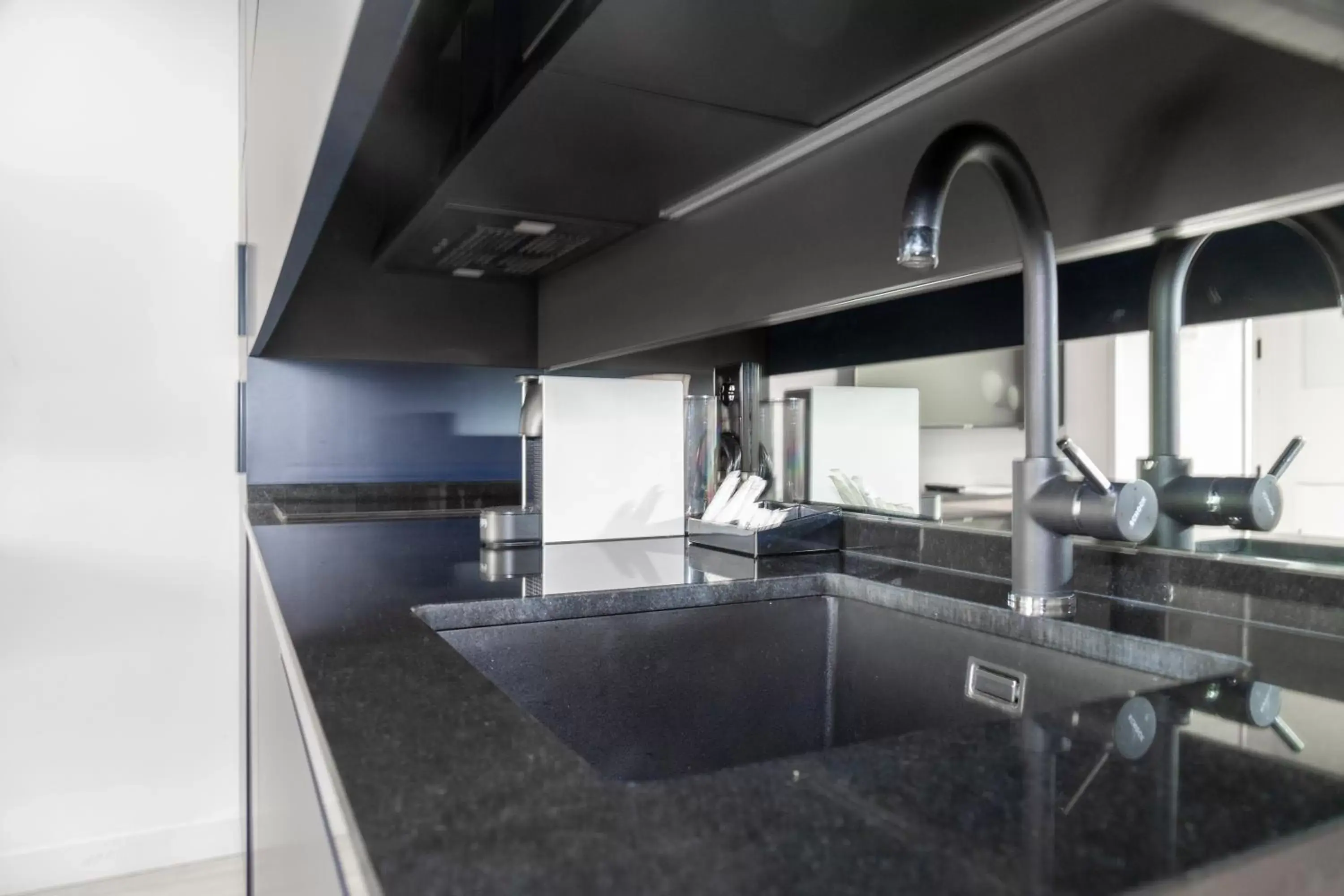 kitchen, Swimming Pool in Smartrental Collection Gran Vía Centric