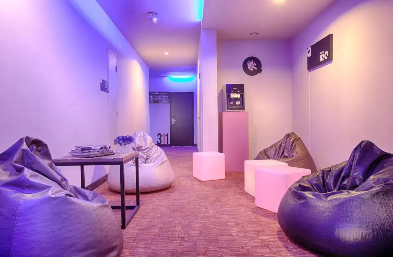 Lounge or bar in the youniQ Hotel, Kuala Lumpur International Airport Lounge or bar in the youniQ Hotel, Kuala Lumpur International Airport