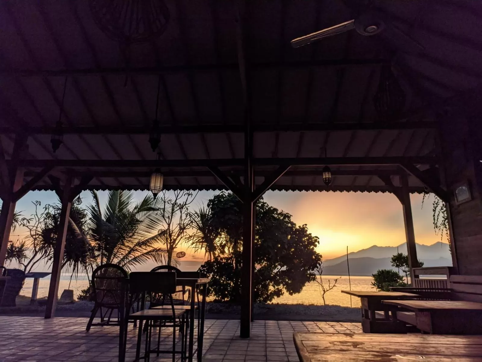 Restaurant/places to eat in Sedjiwa