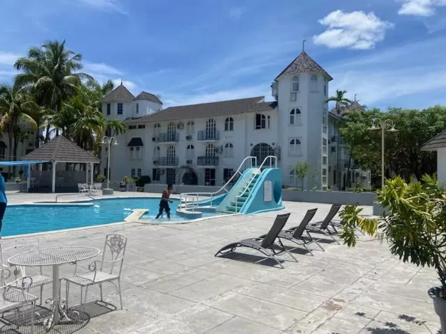 Property Building in Ocho Rios Vacation Resort Property Rentals