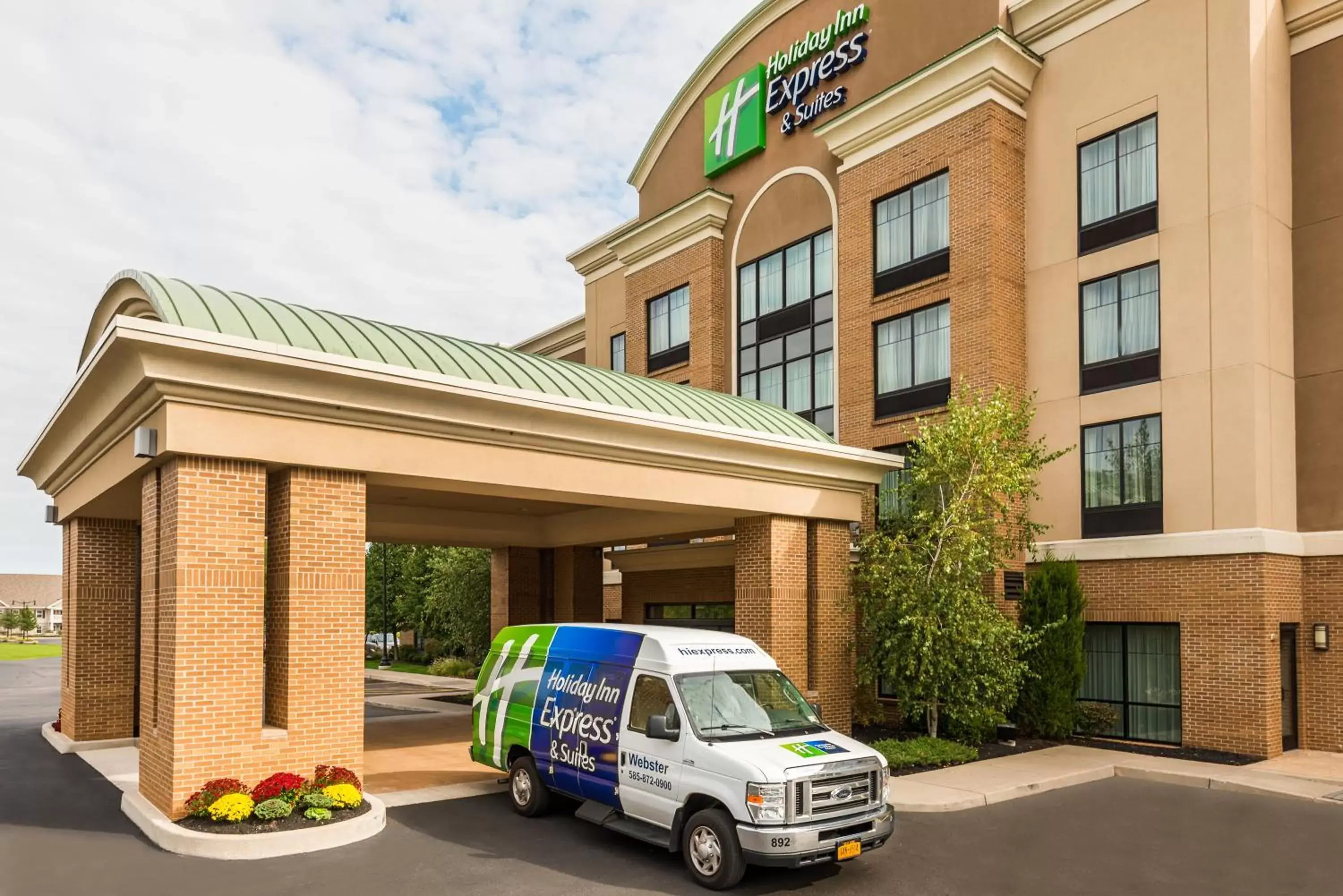 Lobby or reception in Holiday Inn Express Hotel & Suites Rochester Webster, an IHG Hotel