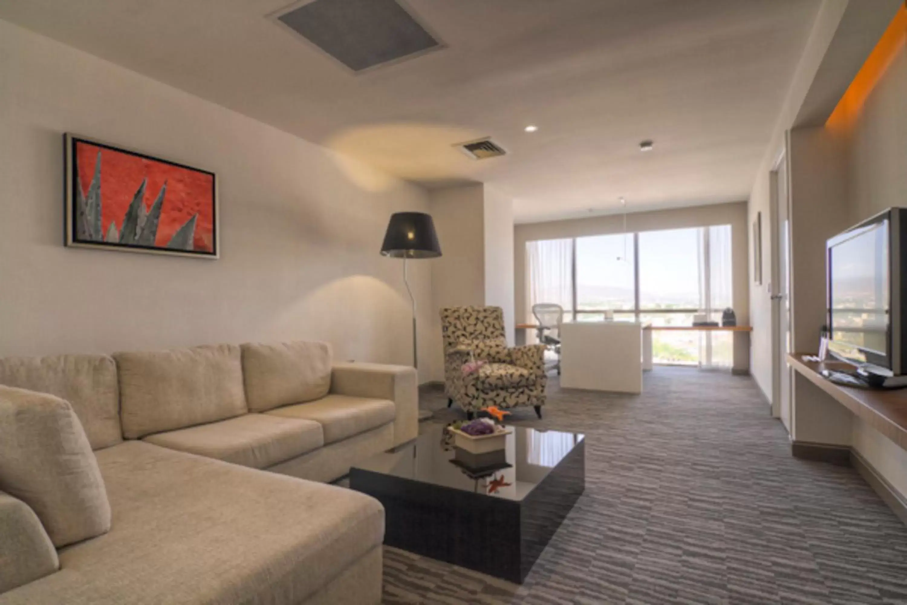 Bedroom, Seating Area in Presidente InterContinental Guadalajara, an IHG Hotel