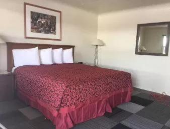 Bed in Travelodge by Wyndham Gallup