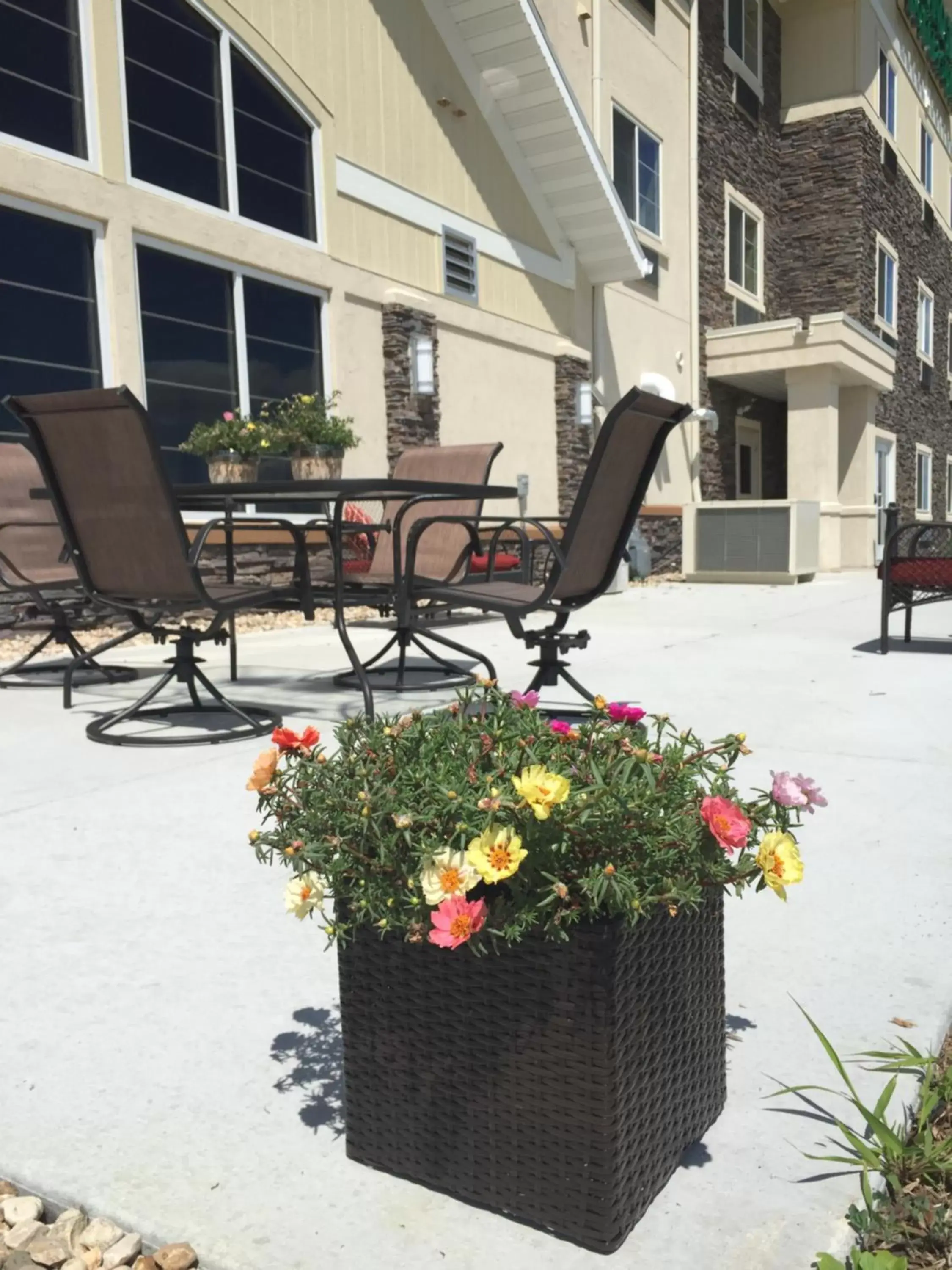 Patio in Grandstay Hotel & Suites Mount Horeb - Madison