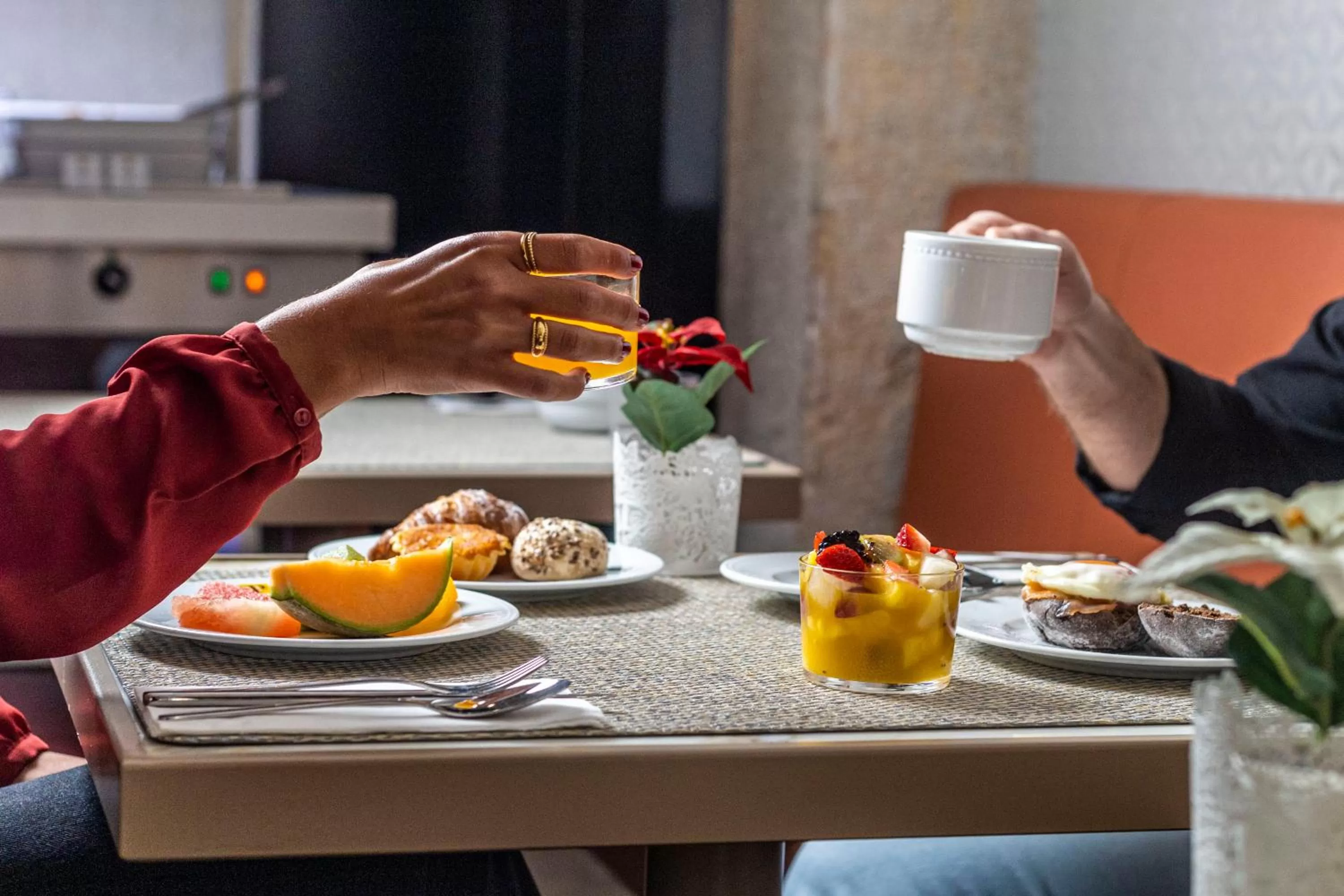 Food and drinks in Hotel Santa Justa