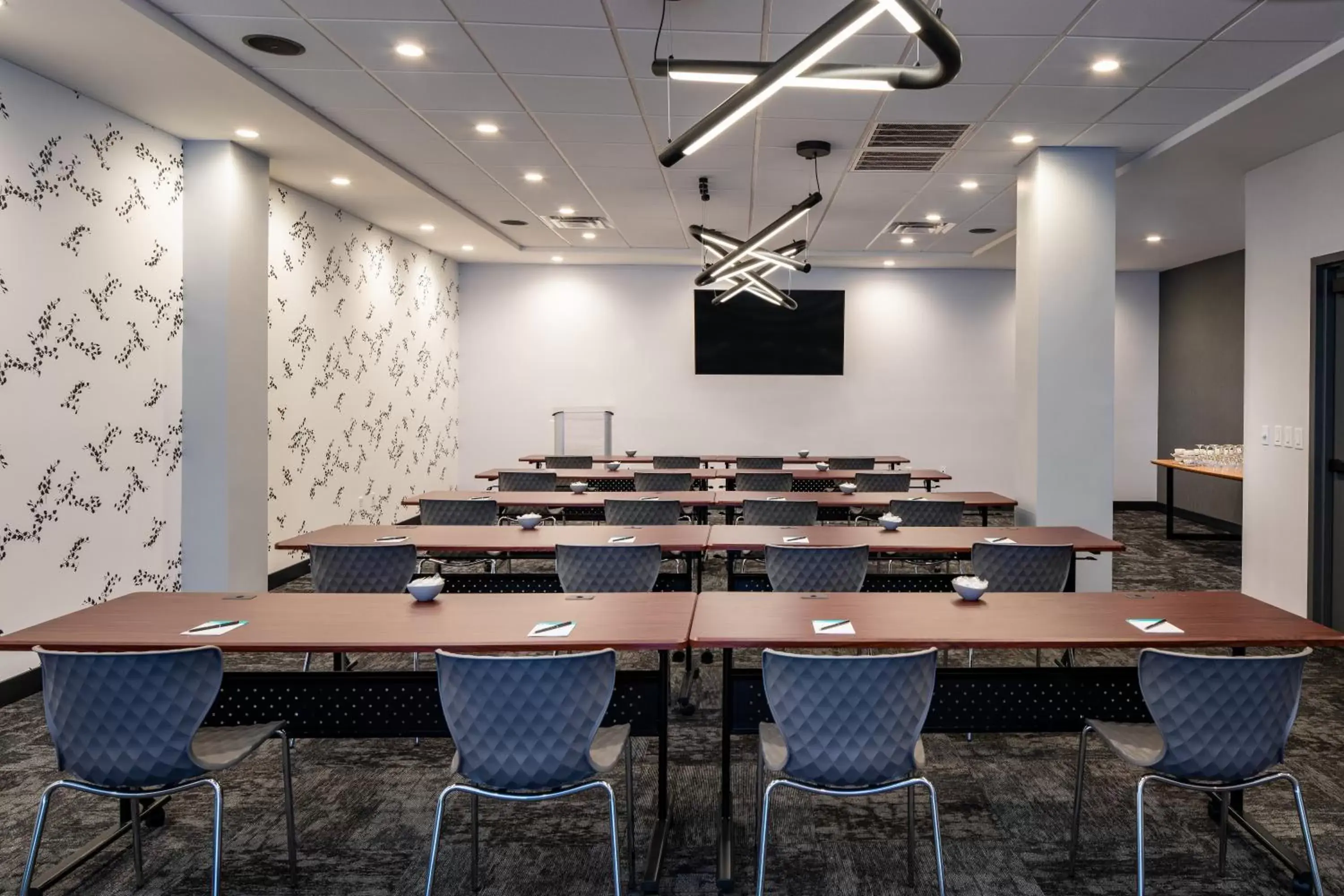 Meeting/conference room in Hotel Indigo Chattanooga - Downtown, an IHG Hotel