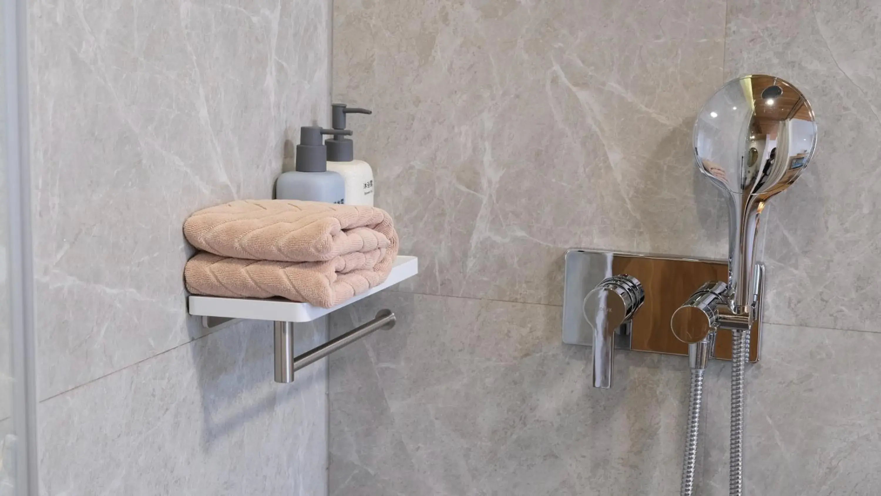 Bathroom in Rock&Wood Cozy House