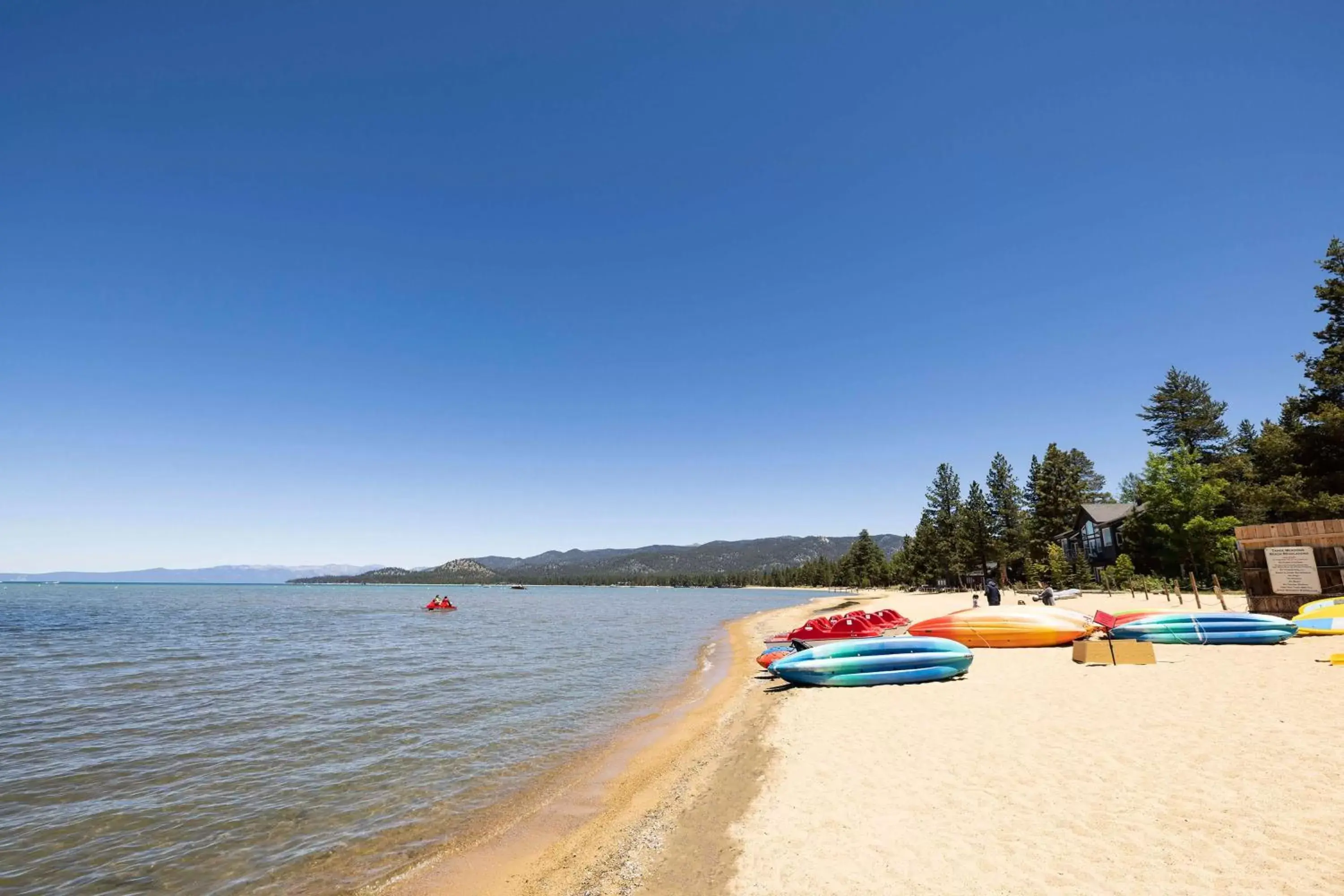 Property building, Beach in Hilton Vacation Club Lake Tahoe Resort