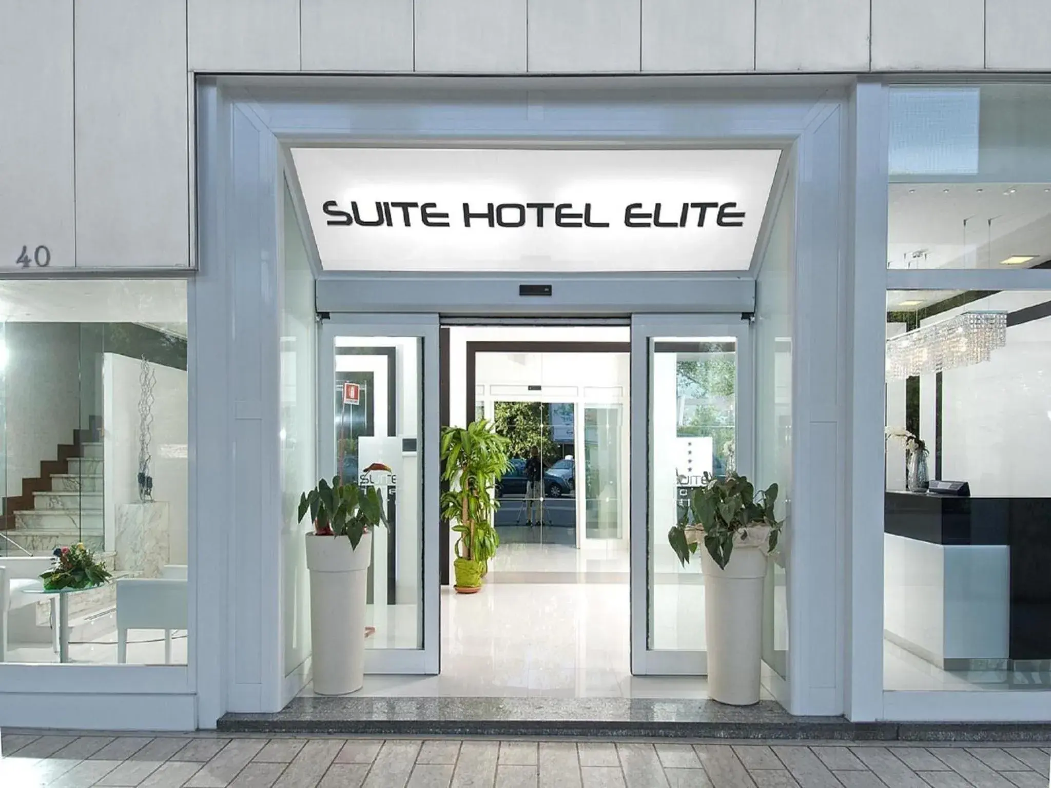 Facade/entrance in Suite Hotel Elite