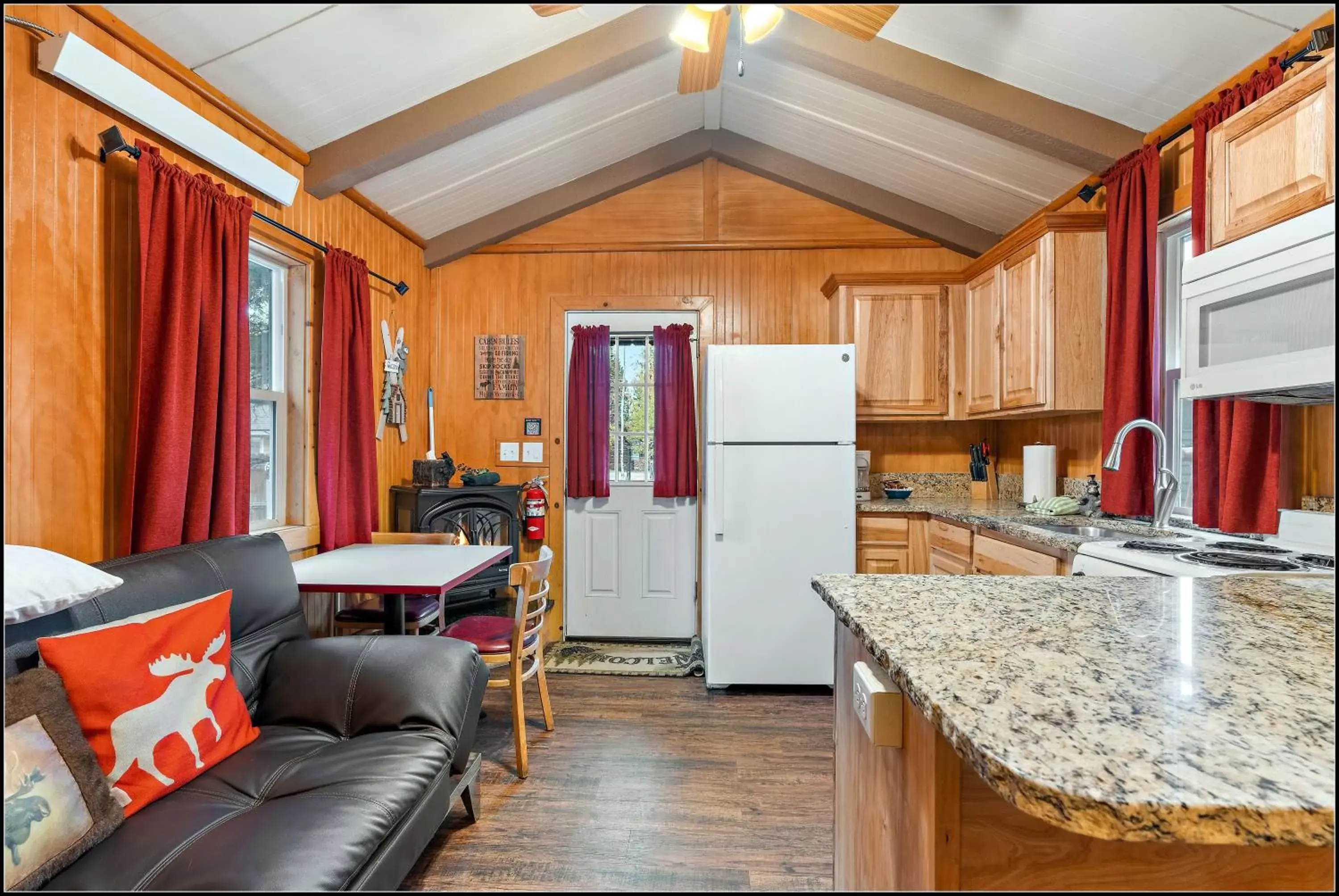 Kitchen or kitchenette, Kitchen/Kitchenette in Brundage Bungalows