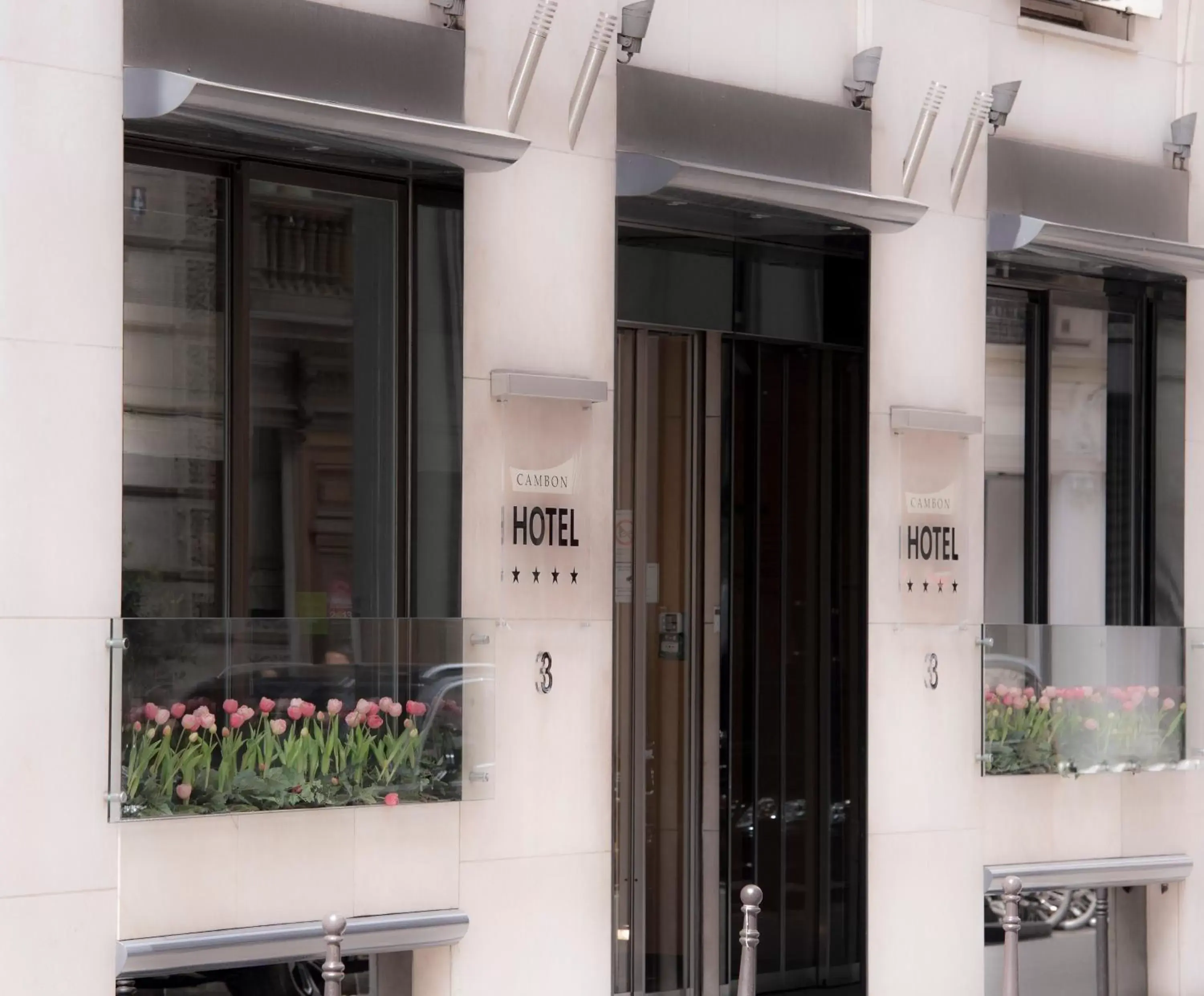 Property building in Hotel Cambon