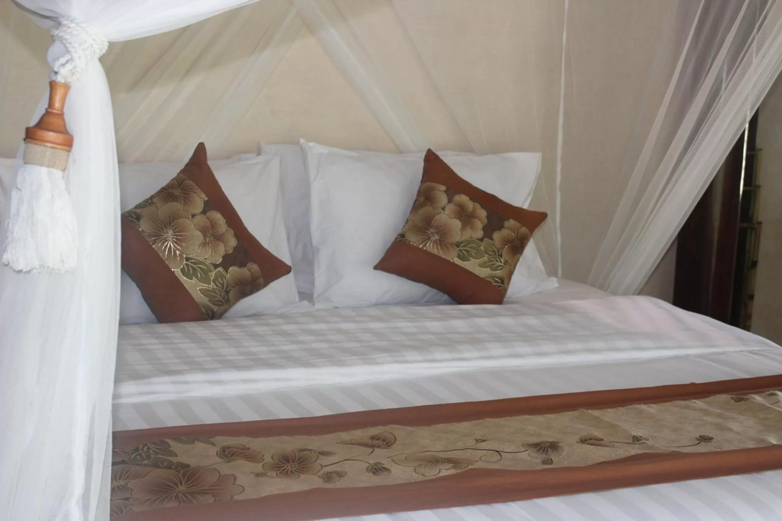 Bed in Sanghyang Bay Villas