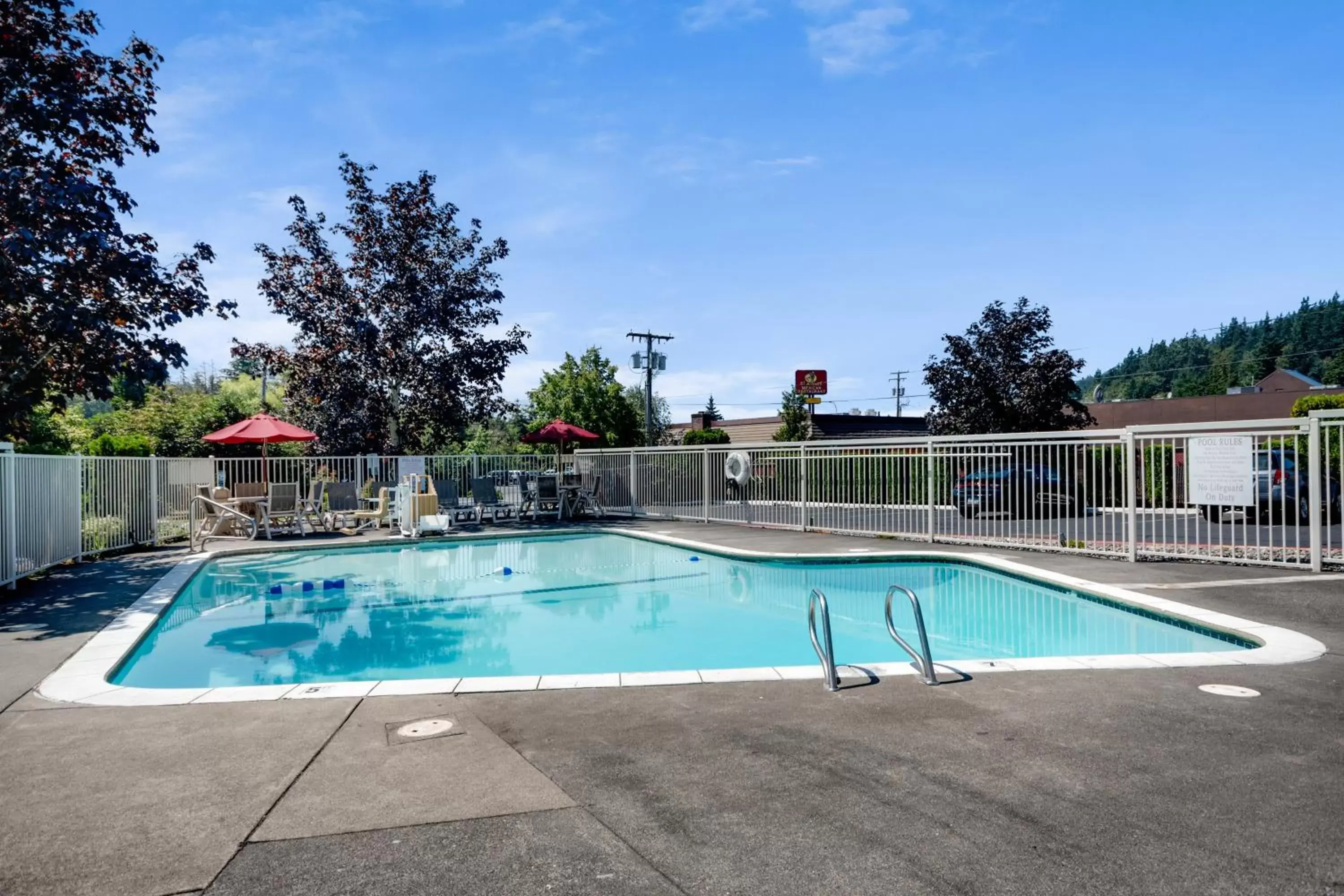Swimming Pool in Motel 6-Bellingham, WA