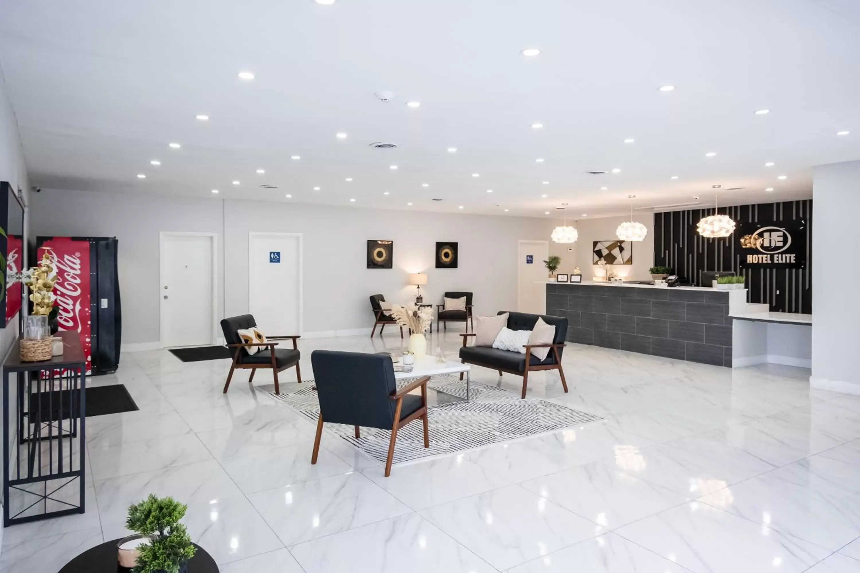 Lobby or reception in Baymont by Wyndham Altamonte Springs Lobby or reception in Baymont by Wyndham Altamonte Springs