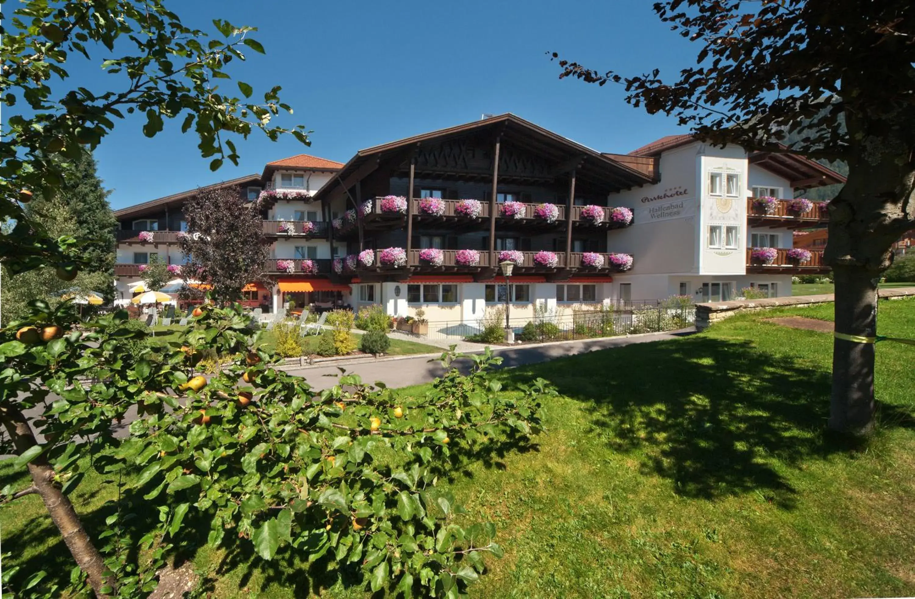 Property building in Parkhotel Seefeld