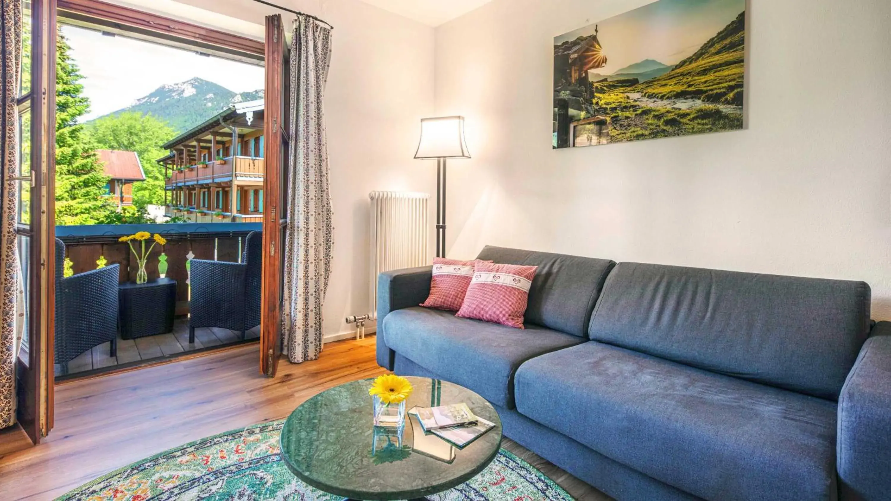 Living room, Seating Area in Das Bergmayr - Chiemgauer Alpenhotel