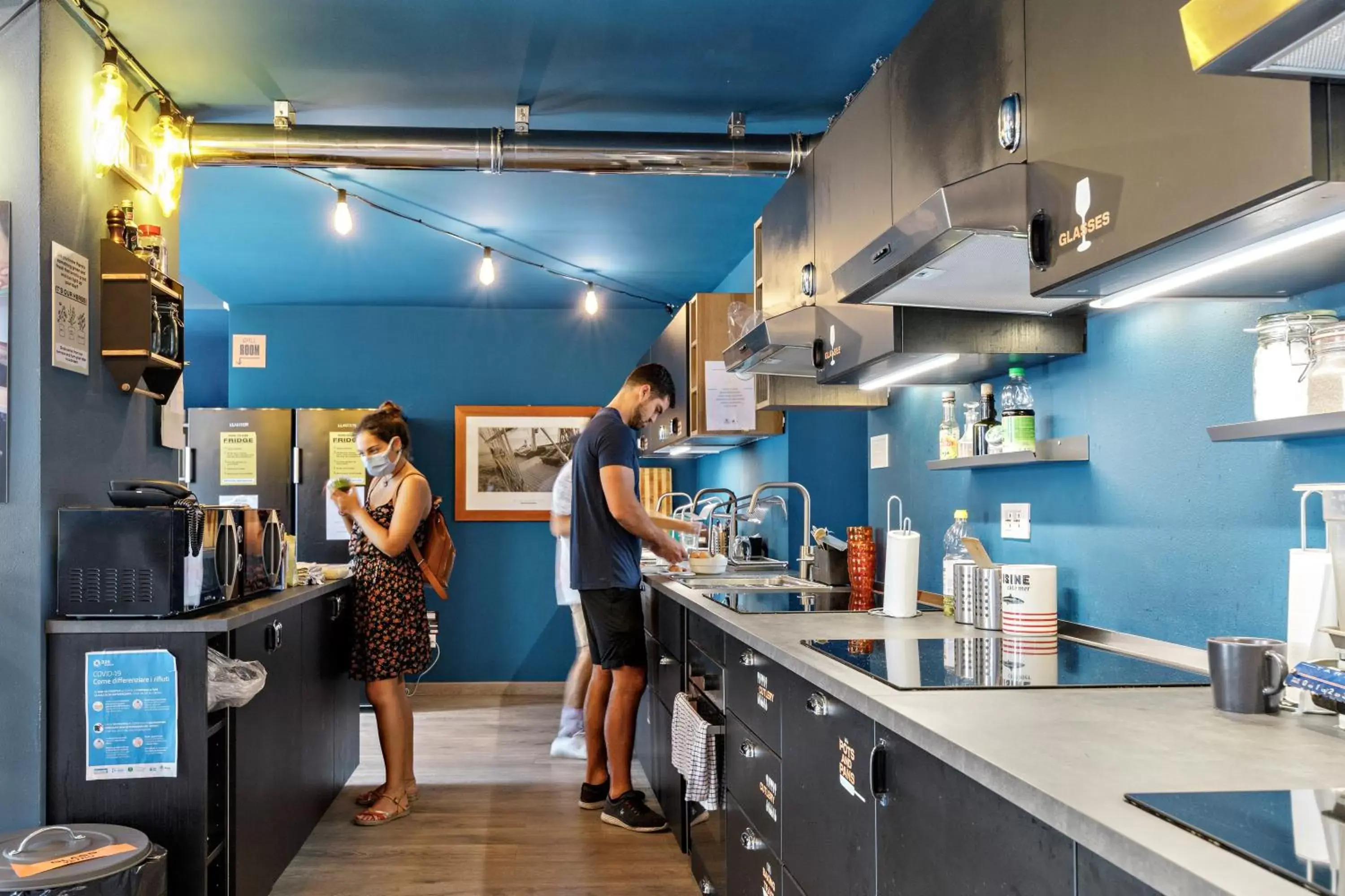 Communal kitchen in Hotel Britannia