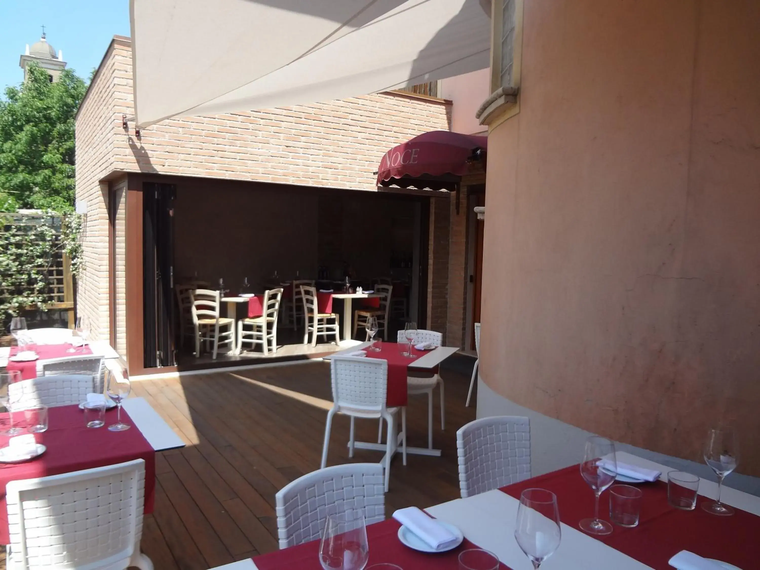 Property building, Restaurant/Places to Eat in Hotel Noce