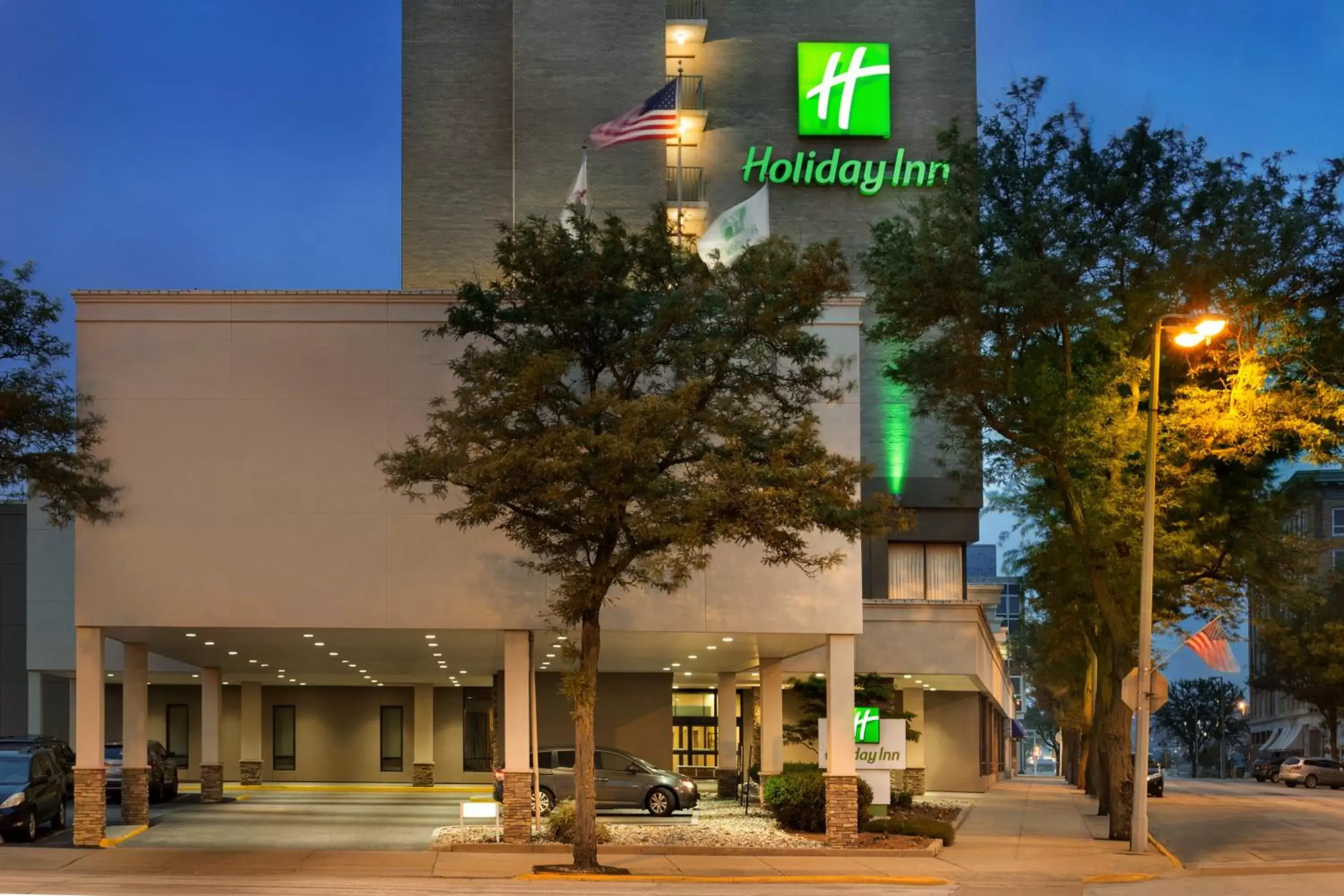 Property Building in Holiday Inn Rock Island-Quad Cities, an IHG Hotel