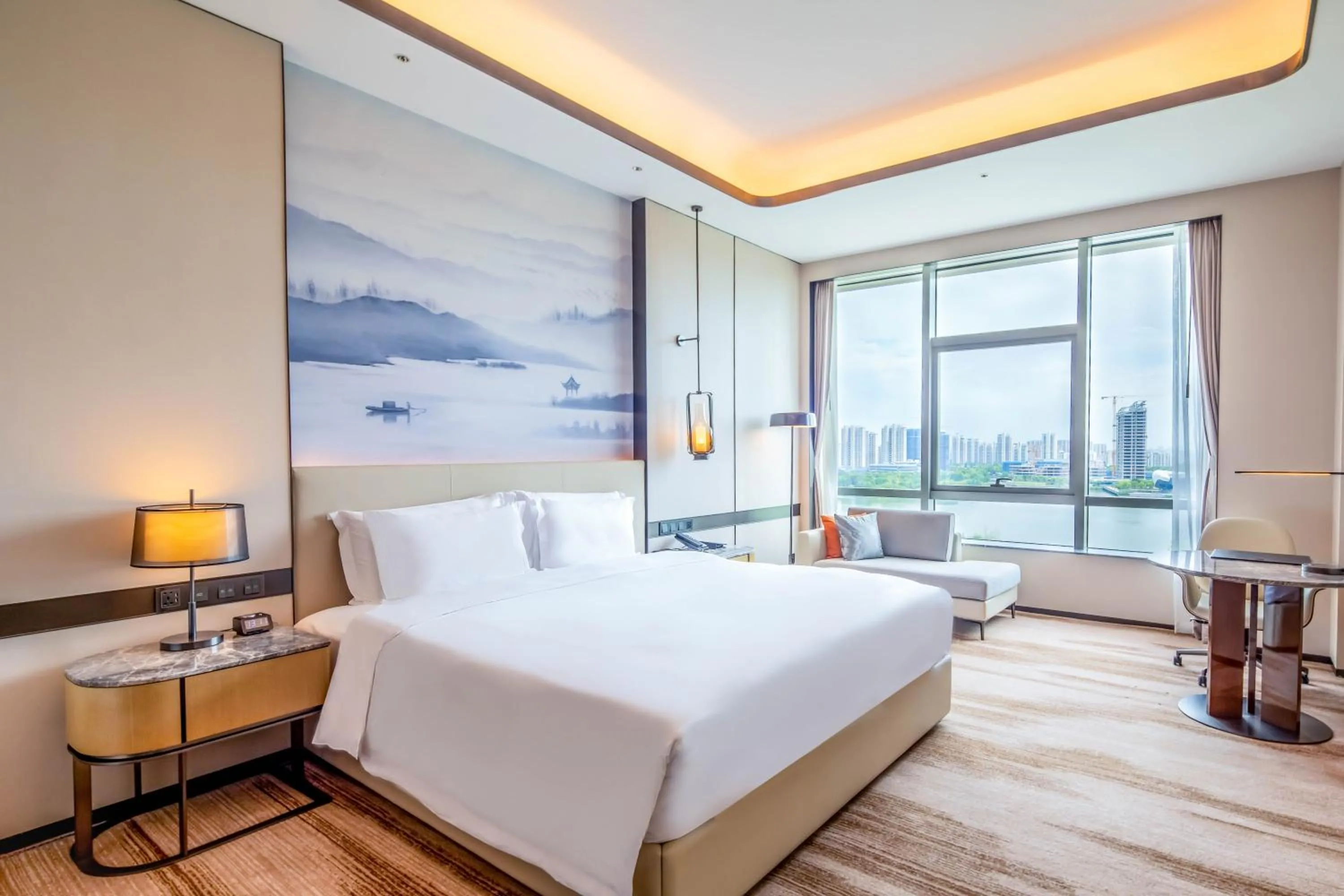 Photo of the whole room, Bed in Pullman Suzhou Taicang