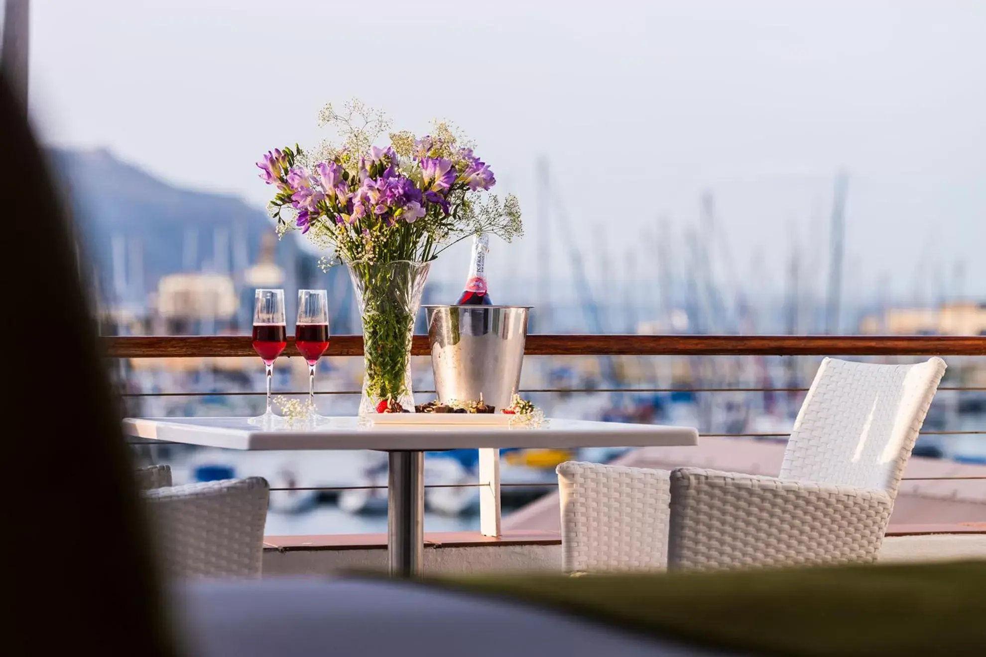 Balcony/Terrace in Simon's Town Quayside Hotel