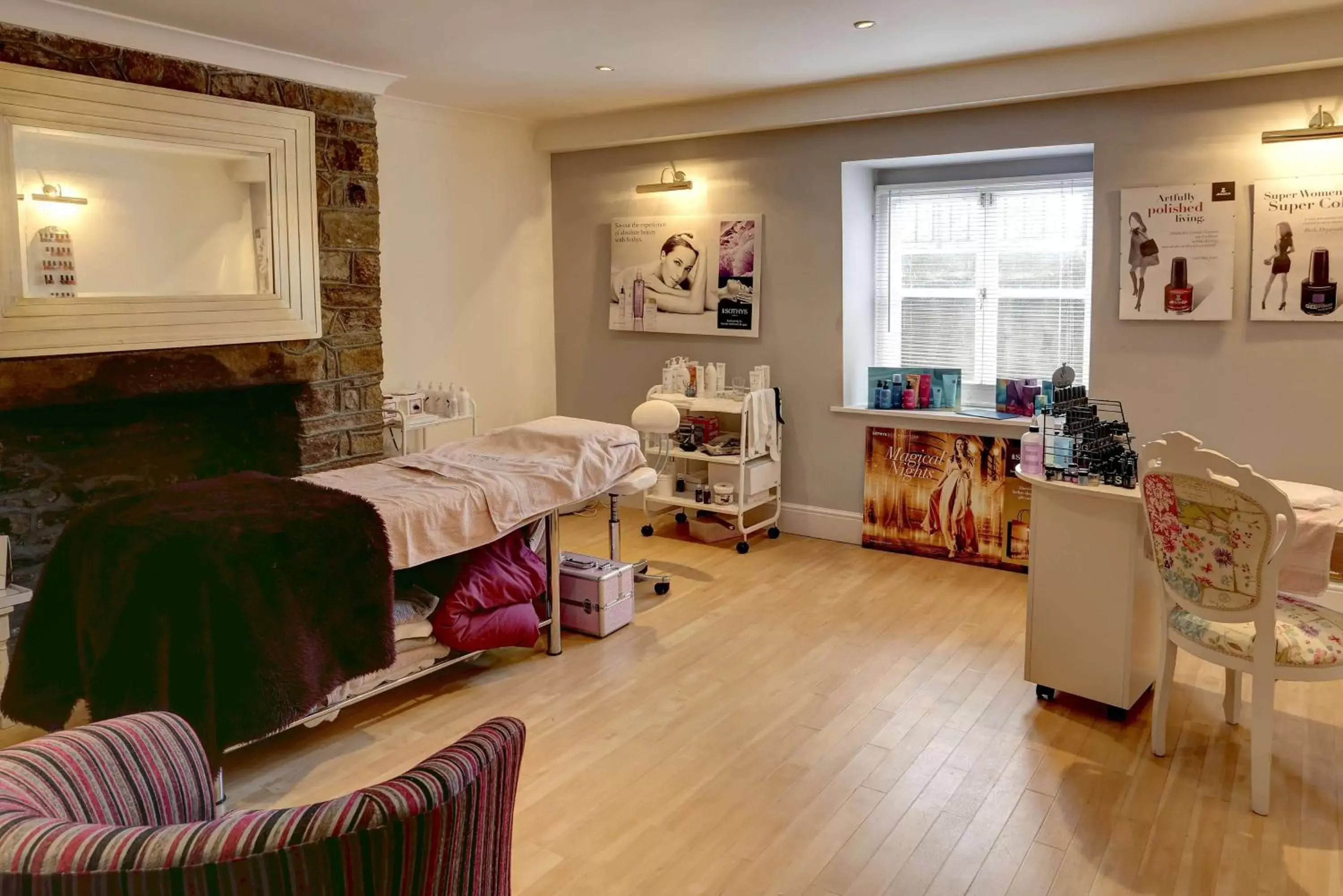 Activities, Bed in B/W Plus Buxton Lee Wood Hotel Activities, Bed in B/W Plus Buxton Lee Wood Hotel