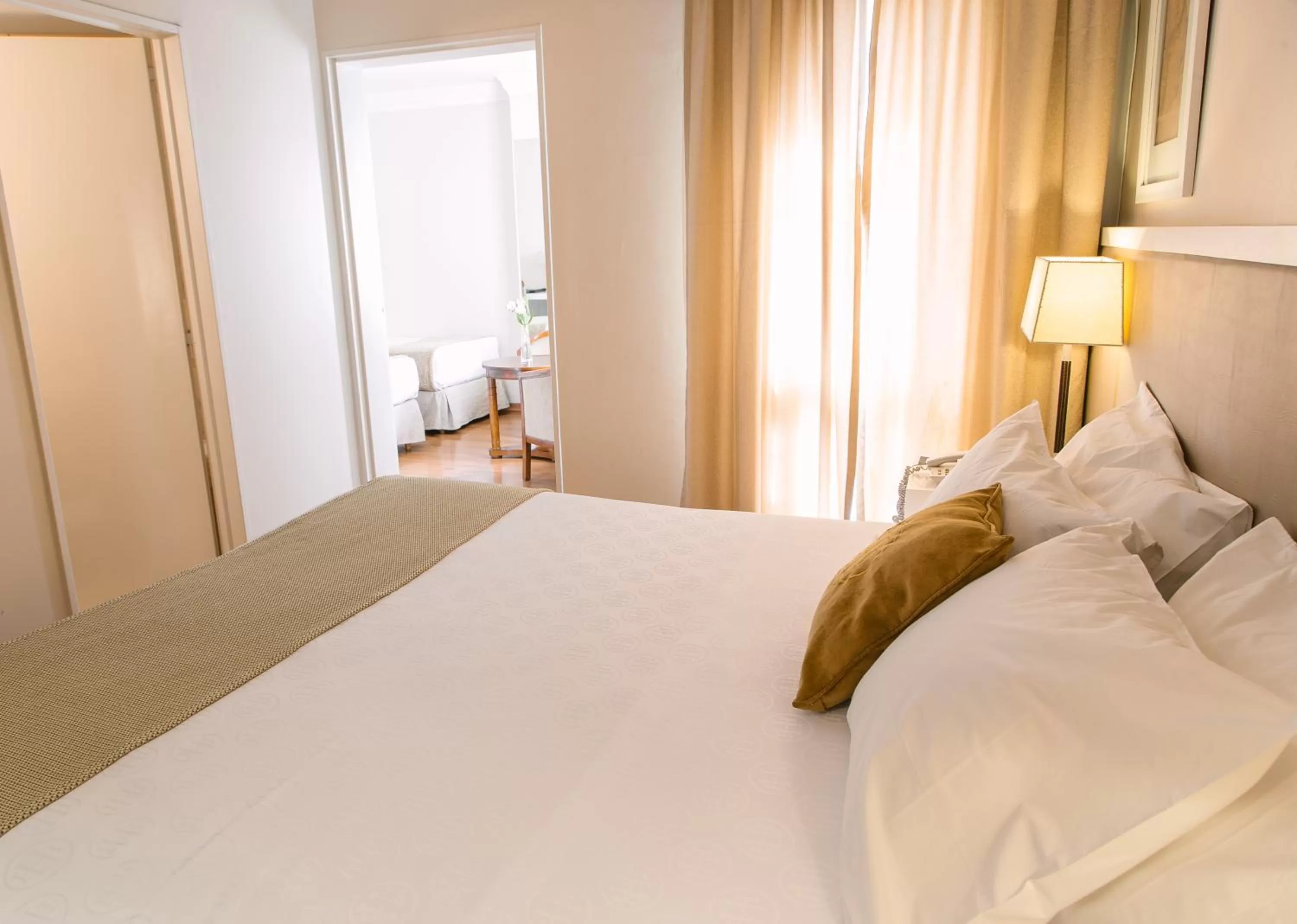 Bed in Huentala Hotel