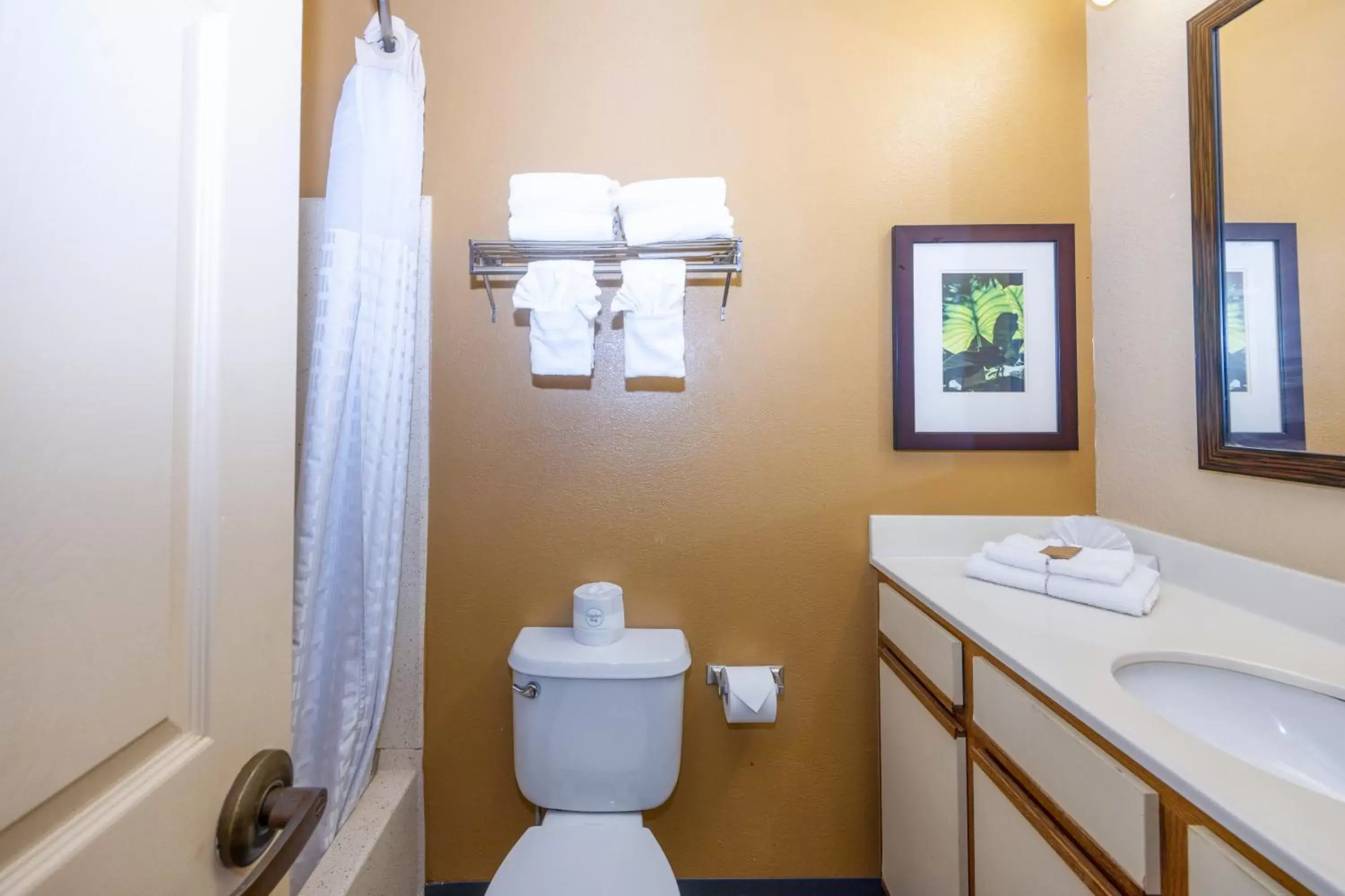 Bathroom in Admiral Suites - Annapolis