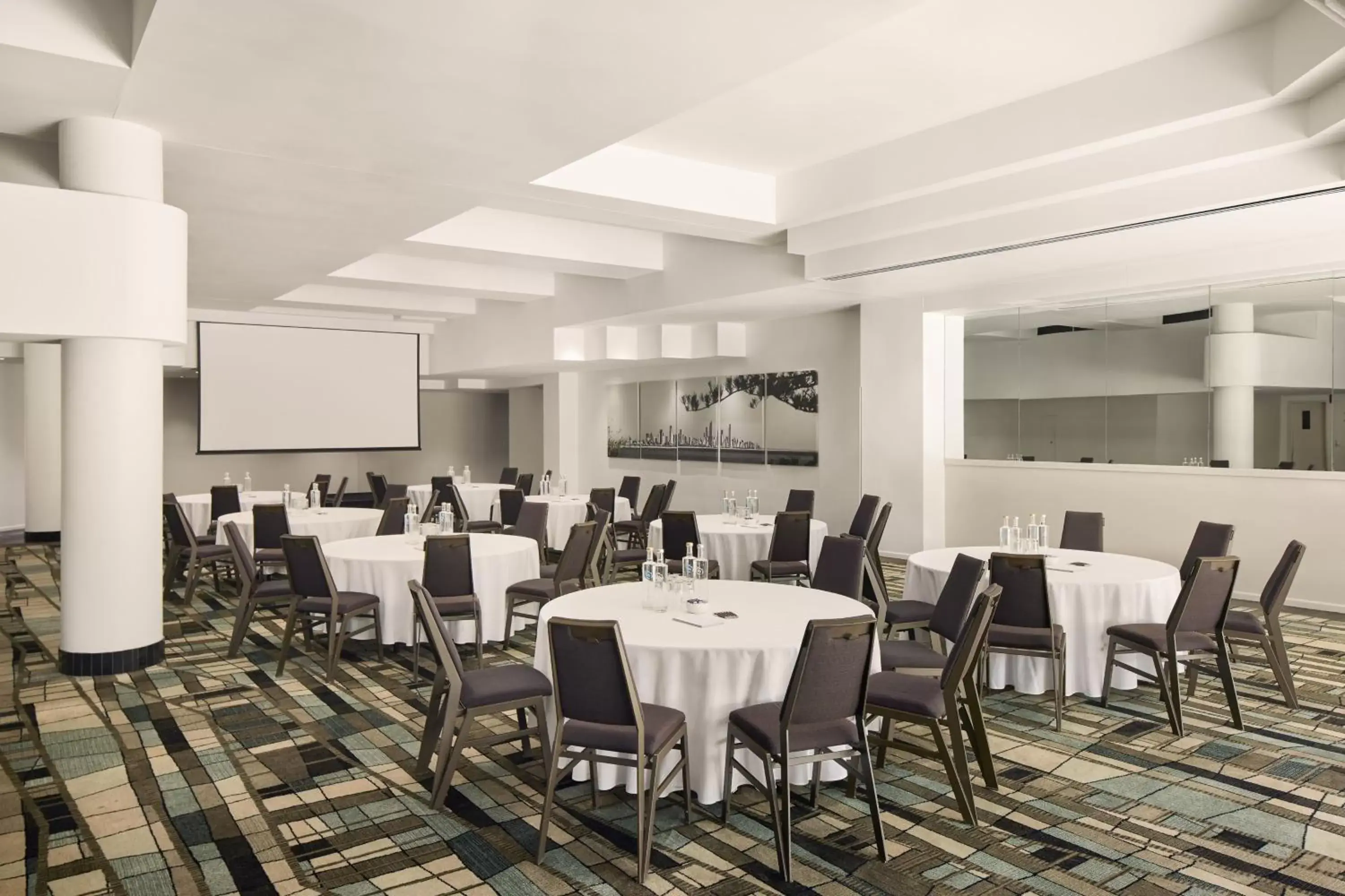 Meeting/conference room, Restaurant/Places to Eat in Sheraton Grand Mirage Resort Gold Coast