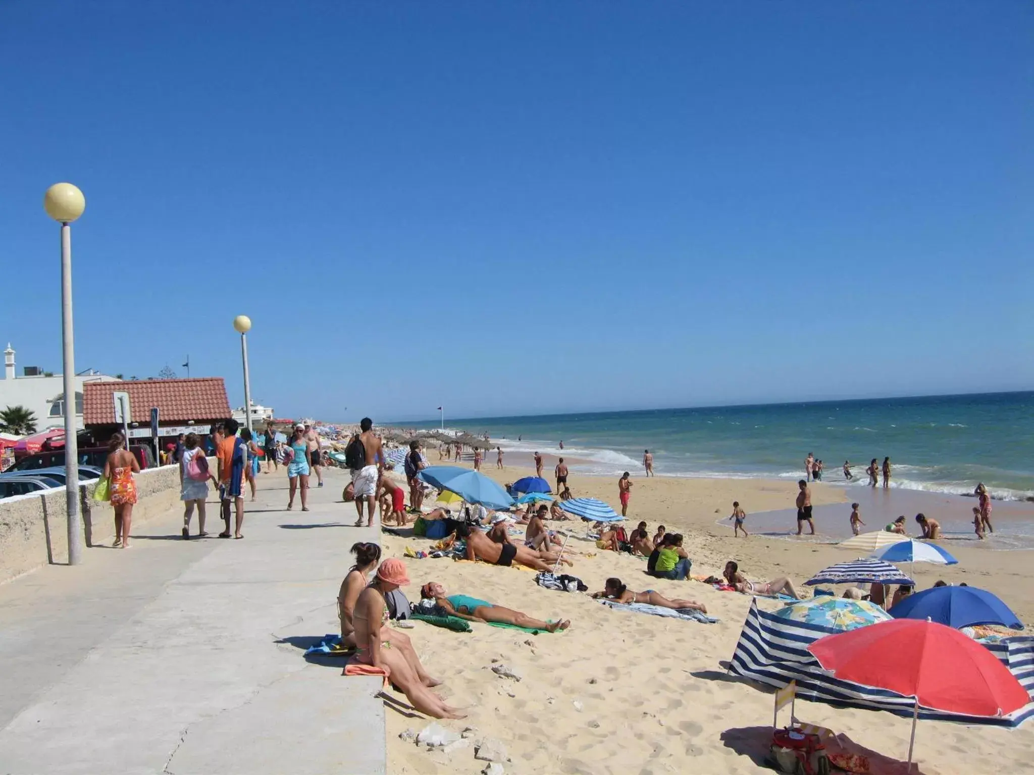 Area and facilities, Beach in Hotel 3K Faro Aeroporto