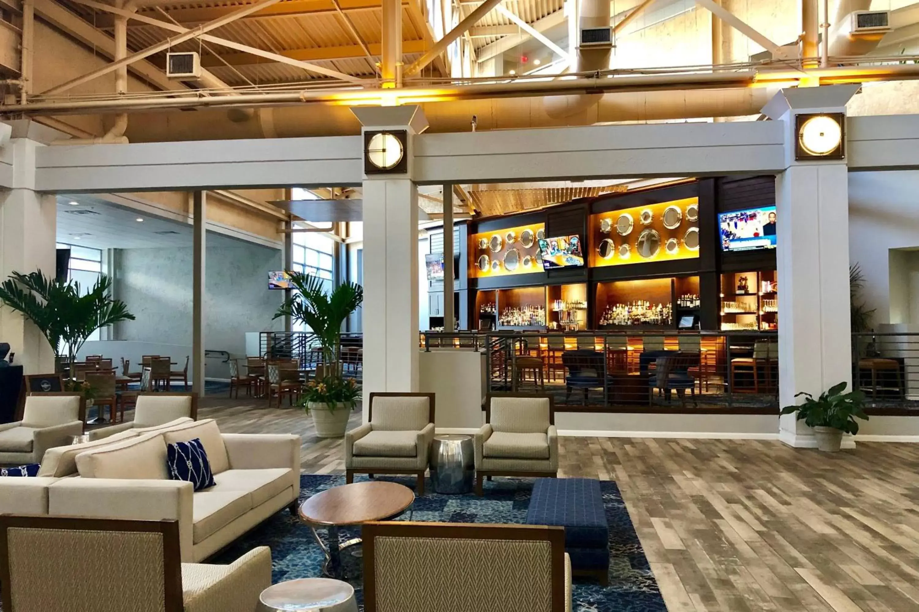 Lobby or reception in Southbank Hotel by Marriott Jacksonville Riverwalk