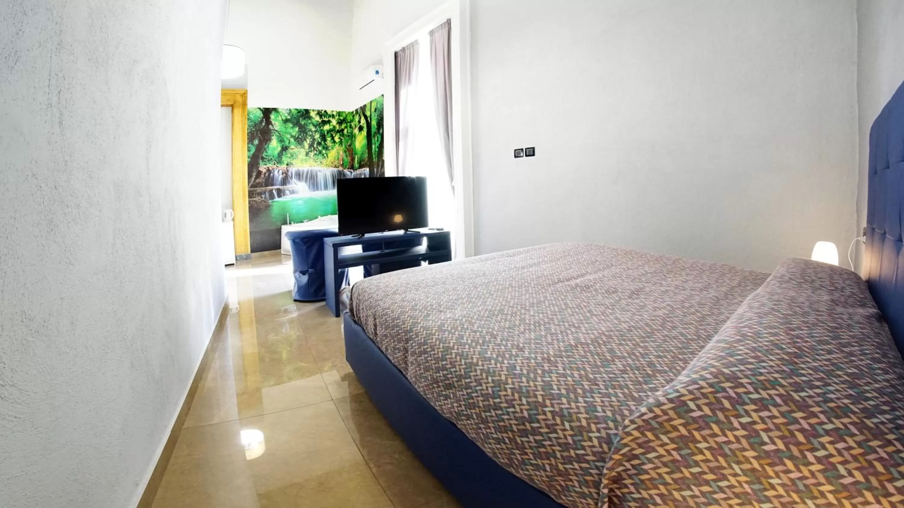 Bed in Beverello Suite