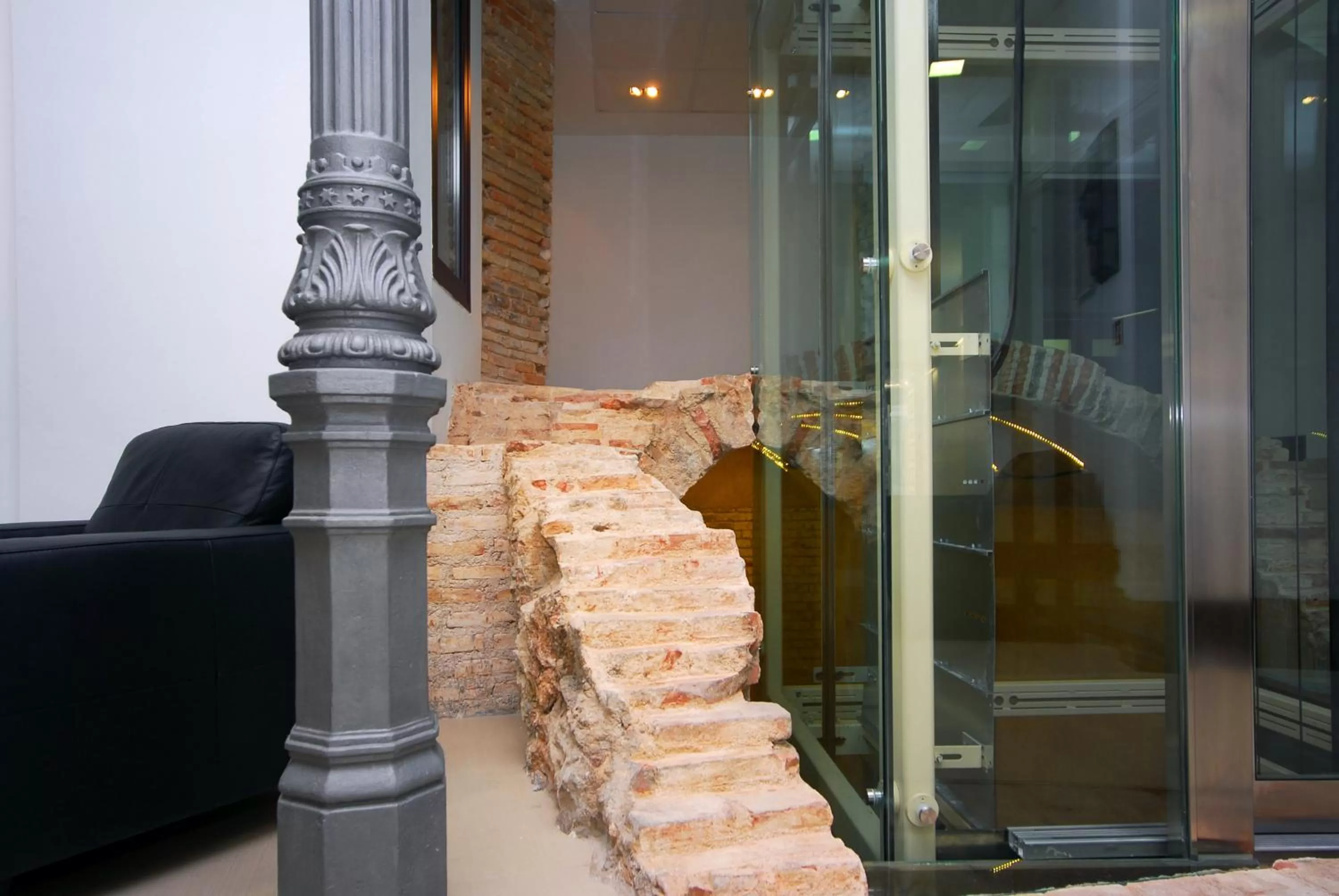 Lobby or reception in Hotel Domus Plaza Zocodover