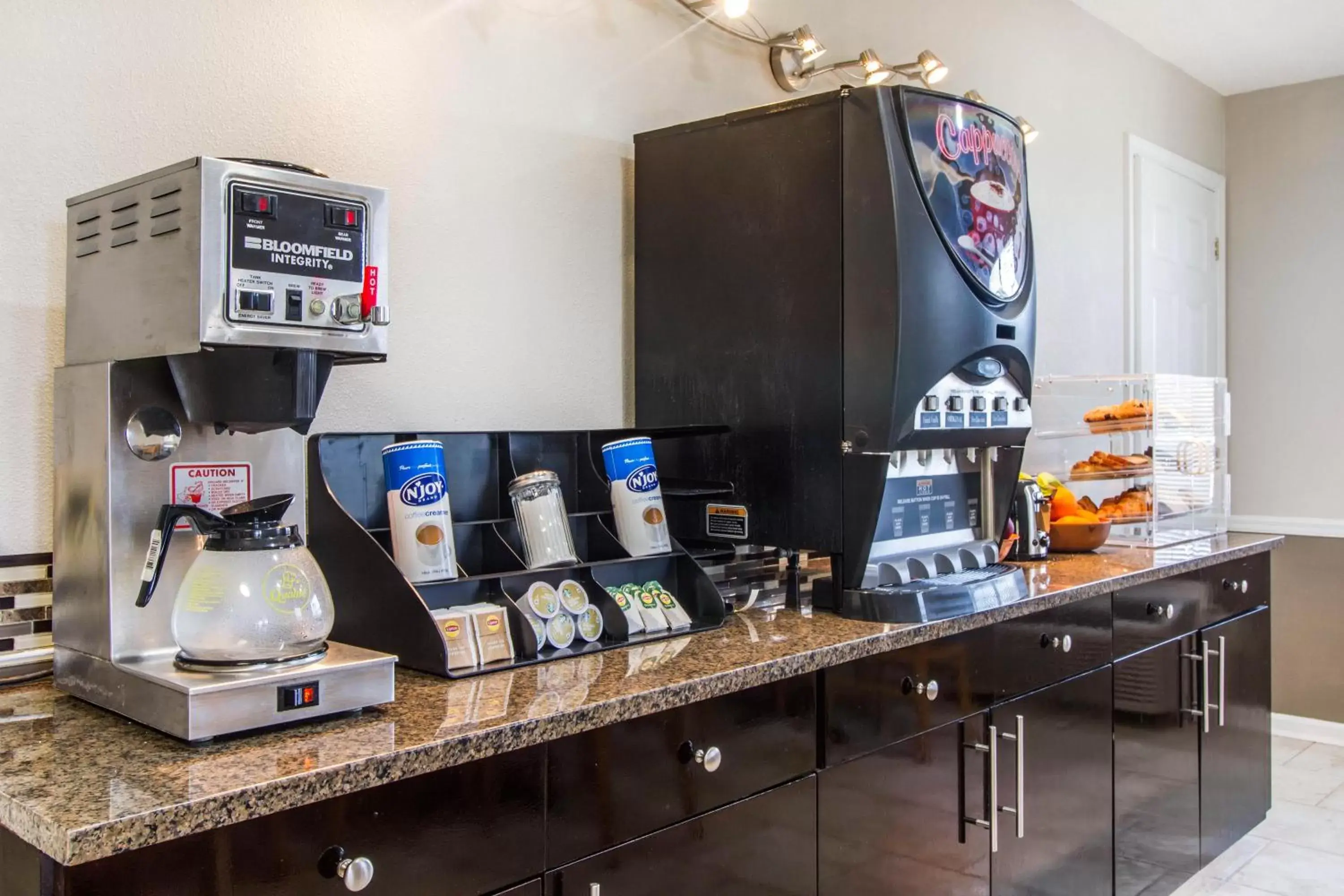 Coffee/tea facilities in Econo Lodge - Athens