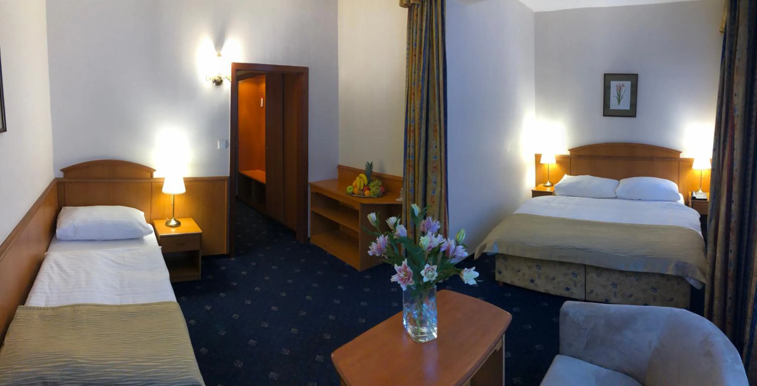 Photo of the whole room in Kavalir