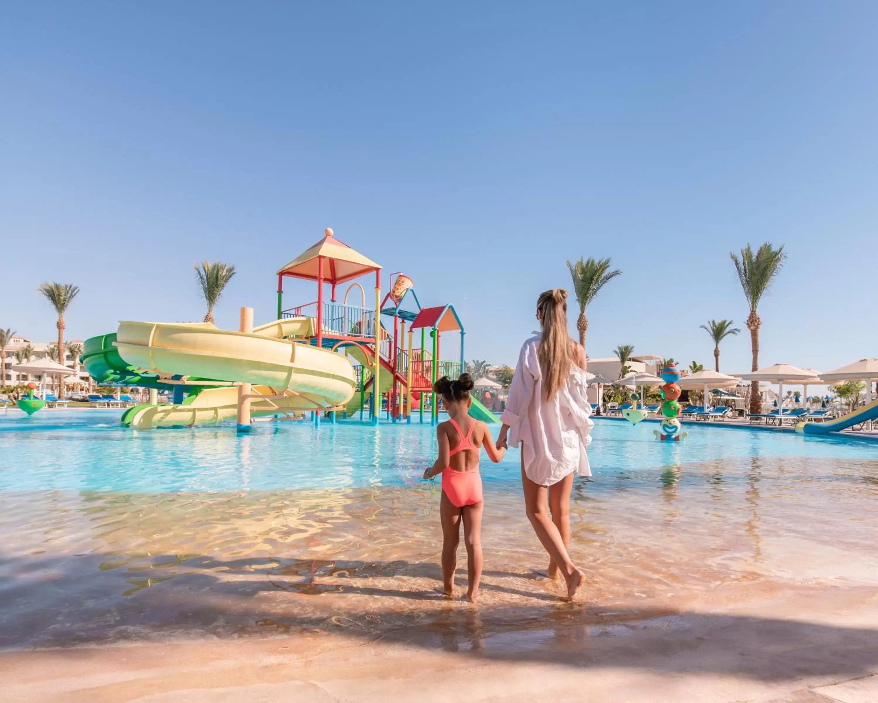 Swimming pool, Beach in Pickalbatros Dana Beach Resort - Hurghada