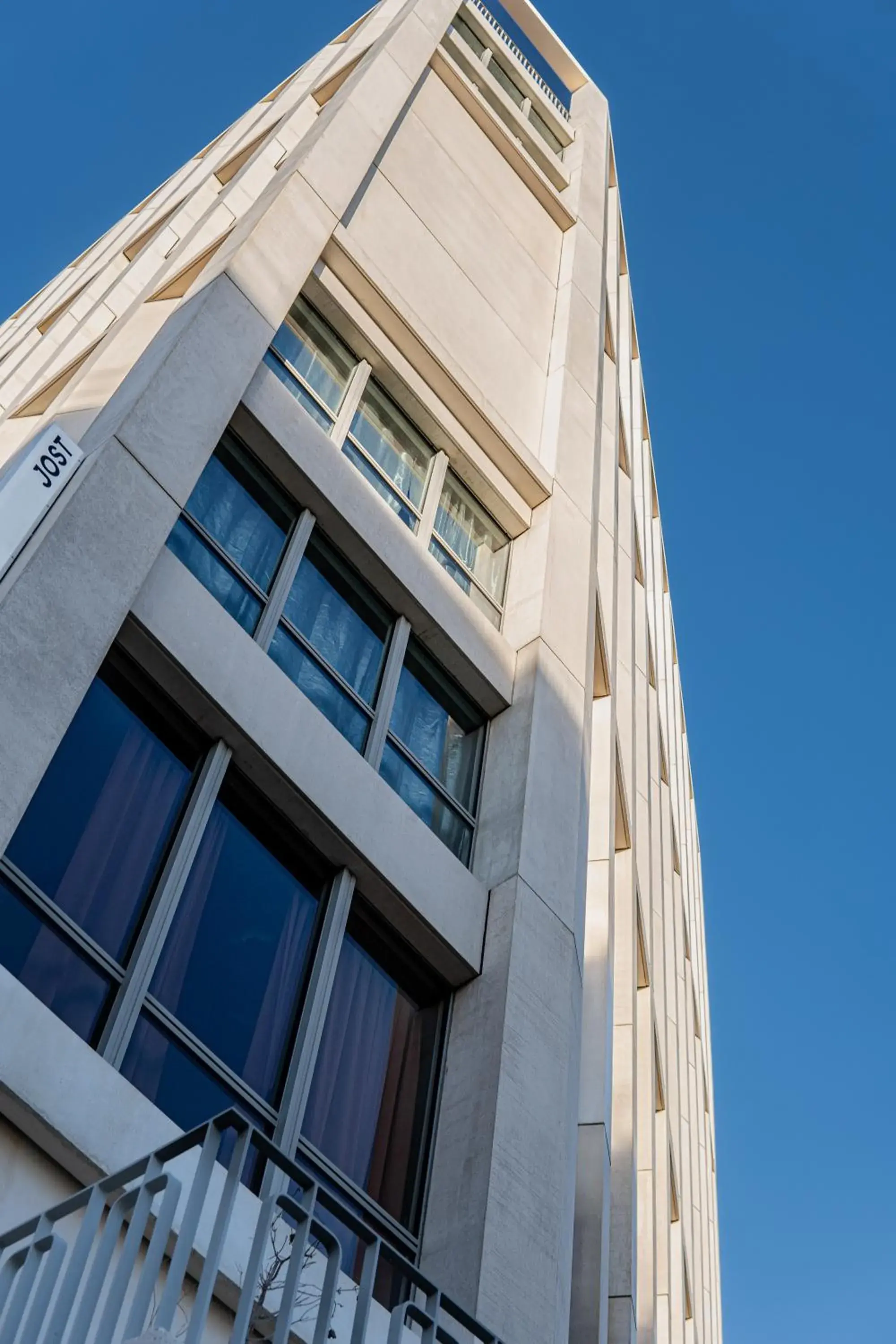 Property Building in JOST Hôtel Bordeaux Centre Gare