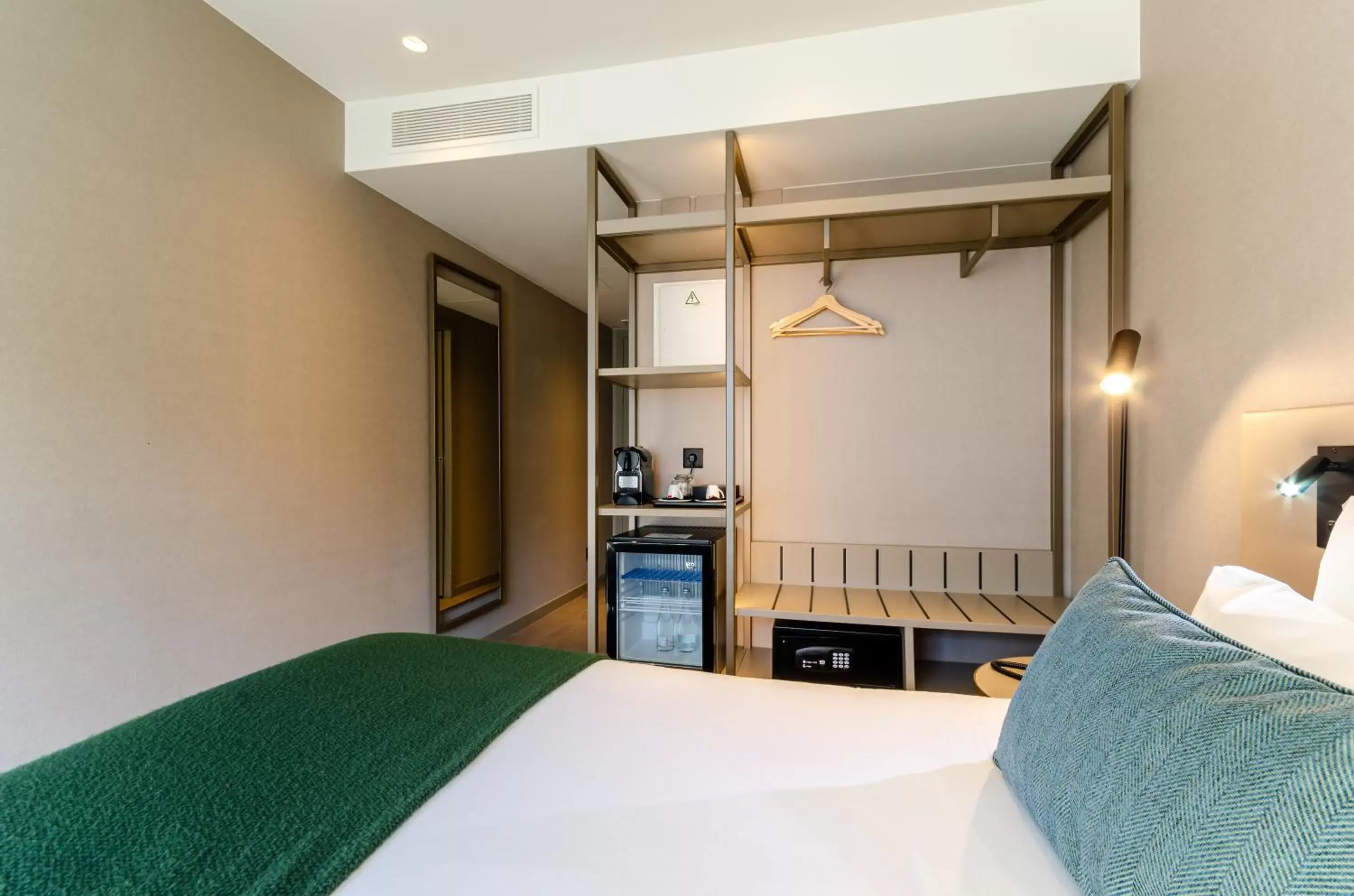 Bed in OMID Saldanha Hotel