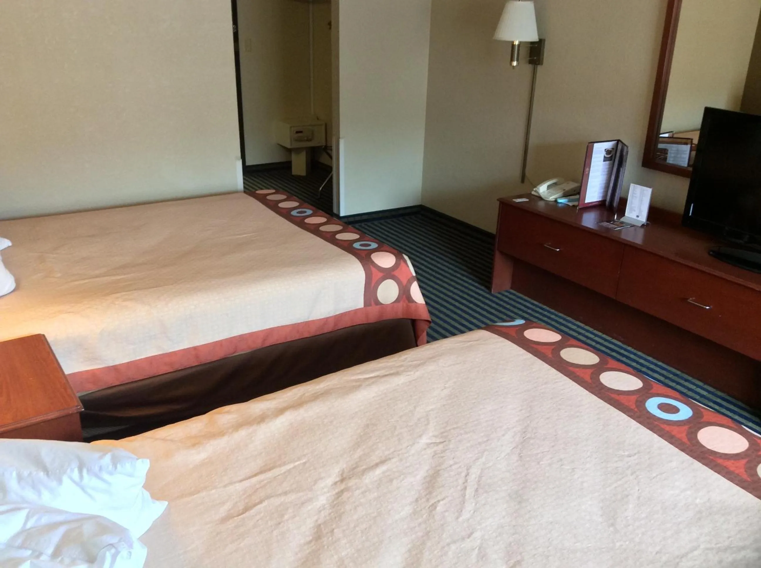 Bed in Super 8 by Wyndham Marshalltown