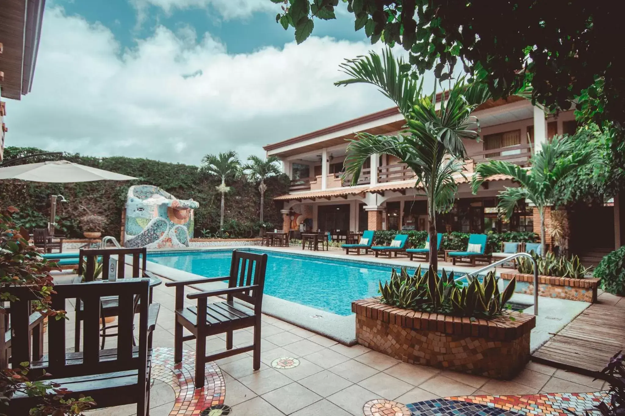 Swimming Pool in La Sabana Hotel Suites Apartments