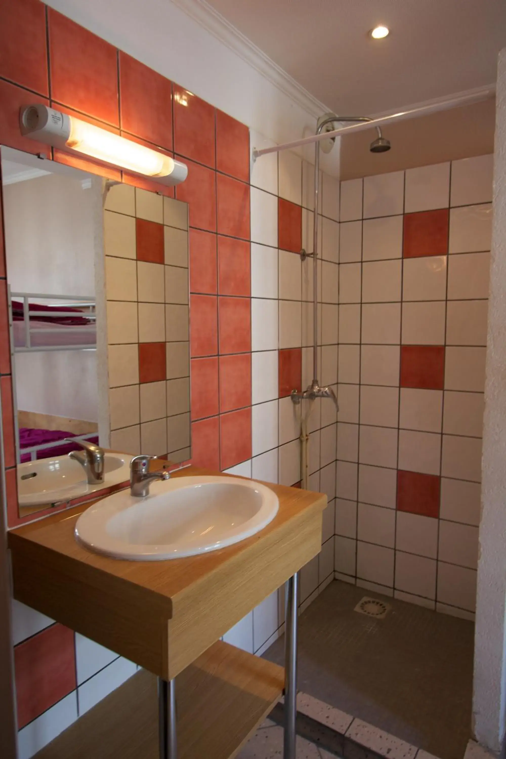 Bathroom in Bastille Hostel