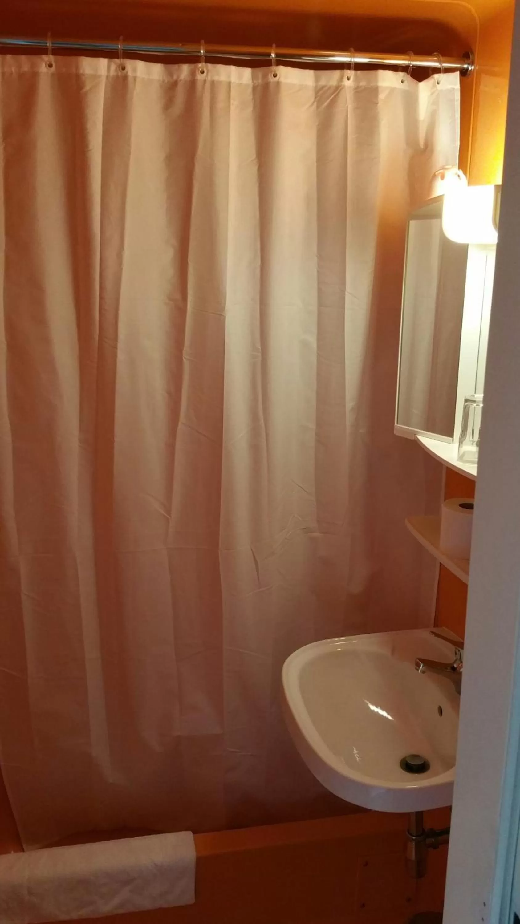 Shower in Appartement Hotel Marien-Hof